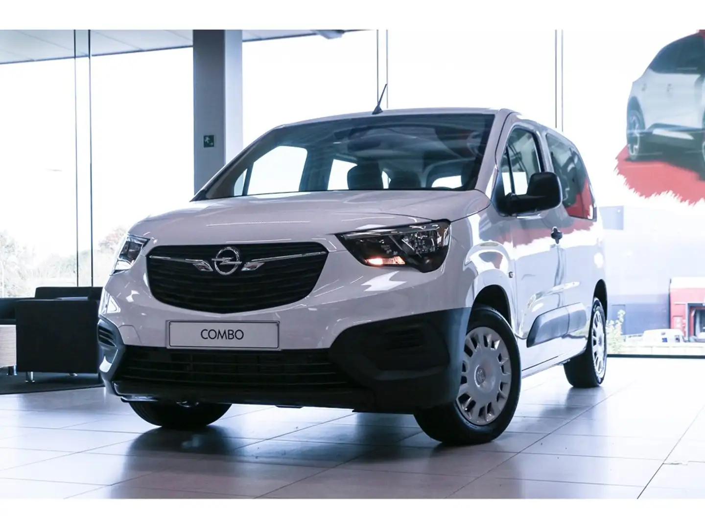 Opel Combo 5 zit - Electrische - recht op € 5.000 Vlaamse ECO White - 1