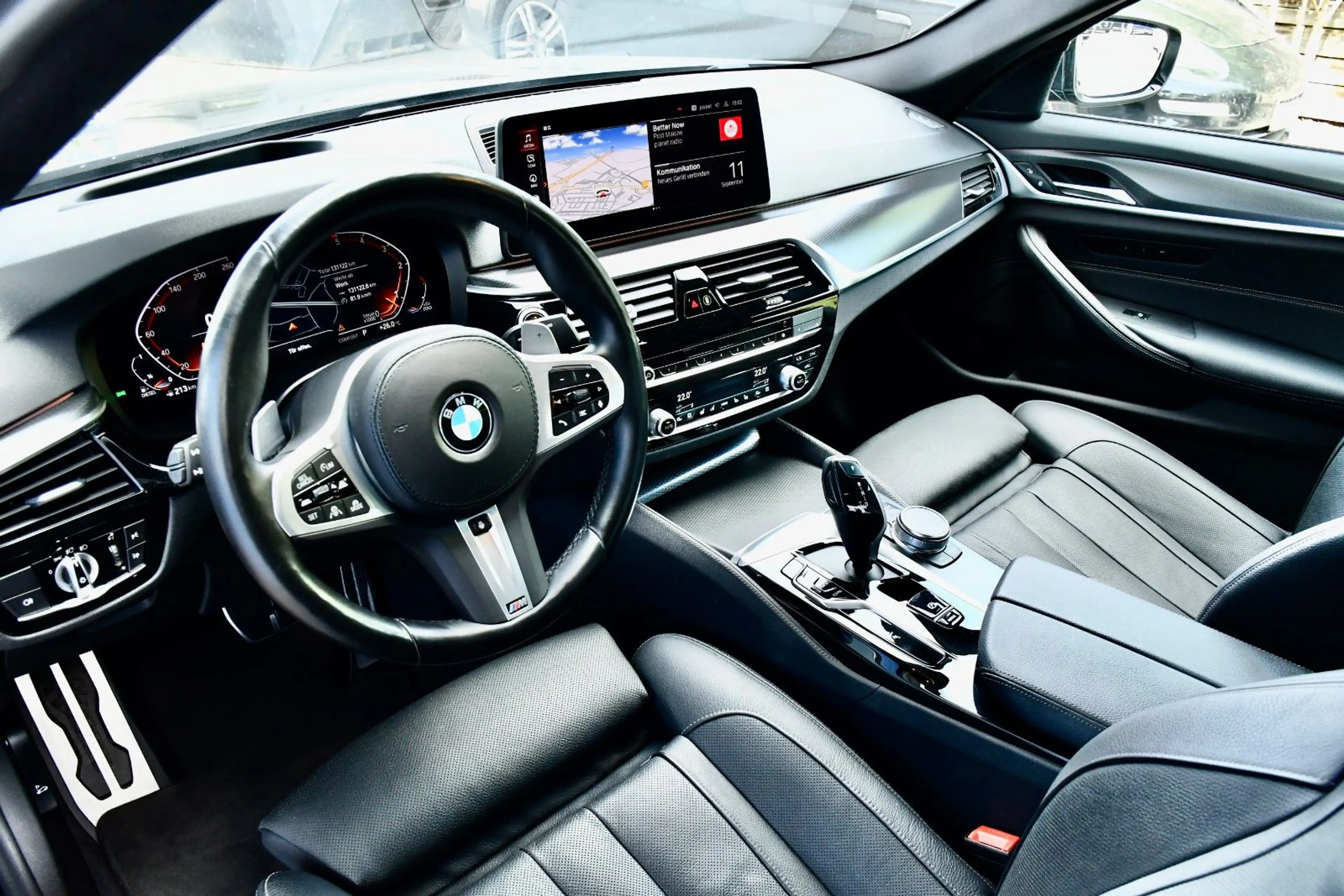 BMW 540 d xDrive M Sport Komfortsitze Laser HeadUp — photo 12