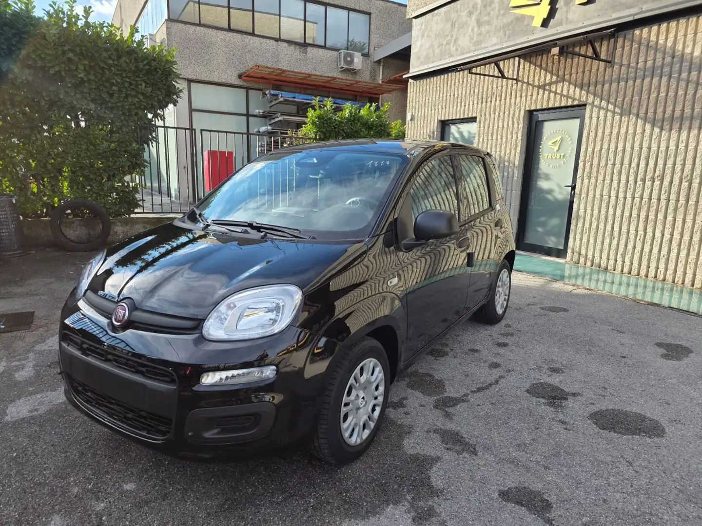 Fiat Panda Pandina 1.0 firefly hybrid s Noir - 1