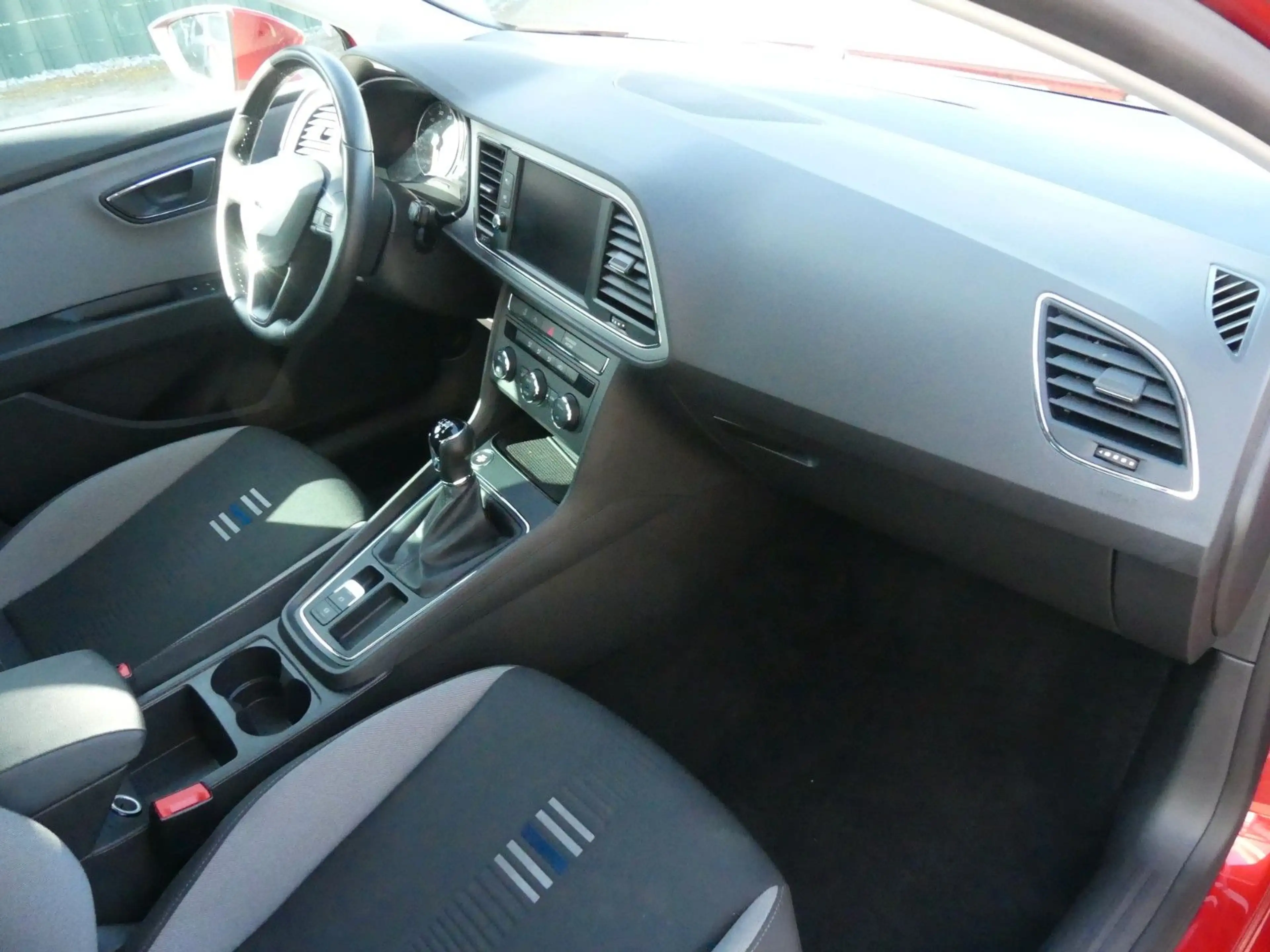 SEAT Leon Style — photo 15
