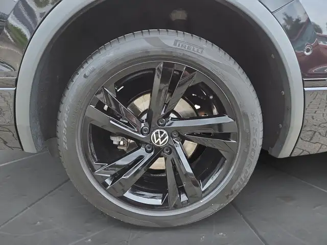 Volkswagen Tiguan Allspace view 15