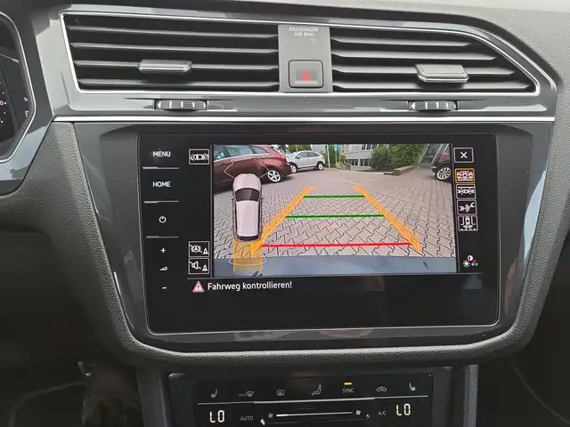Volkswagen Tiguan Allspace view 17