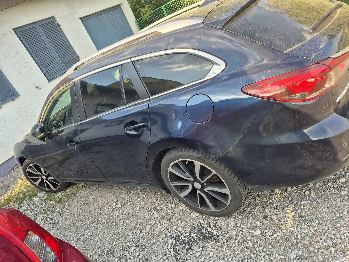 Mazda 6 Kombi SKYACTIV-D 150 Drive i-ELOOP Exclusive-Line - 2