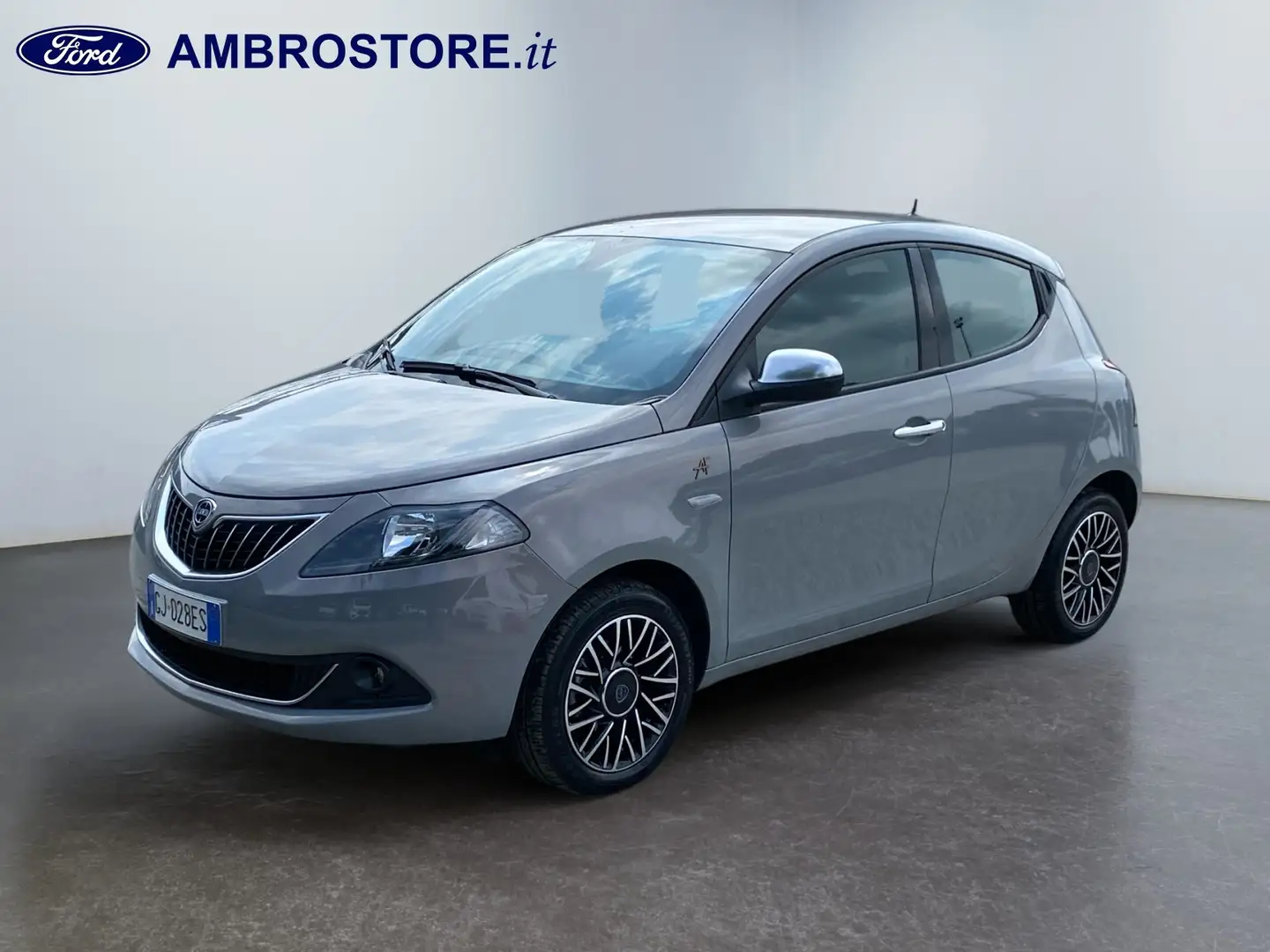 Lancia Ypsilon III 2021 - Ypsilon 1.0 firefly hybrid Gold s&s 70c Gris - 1
