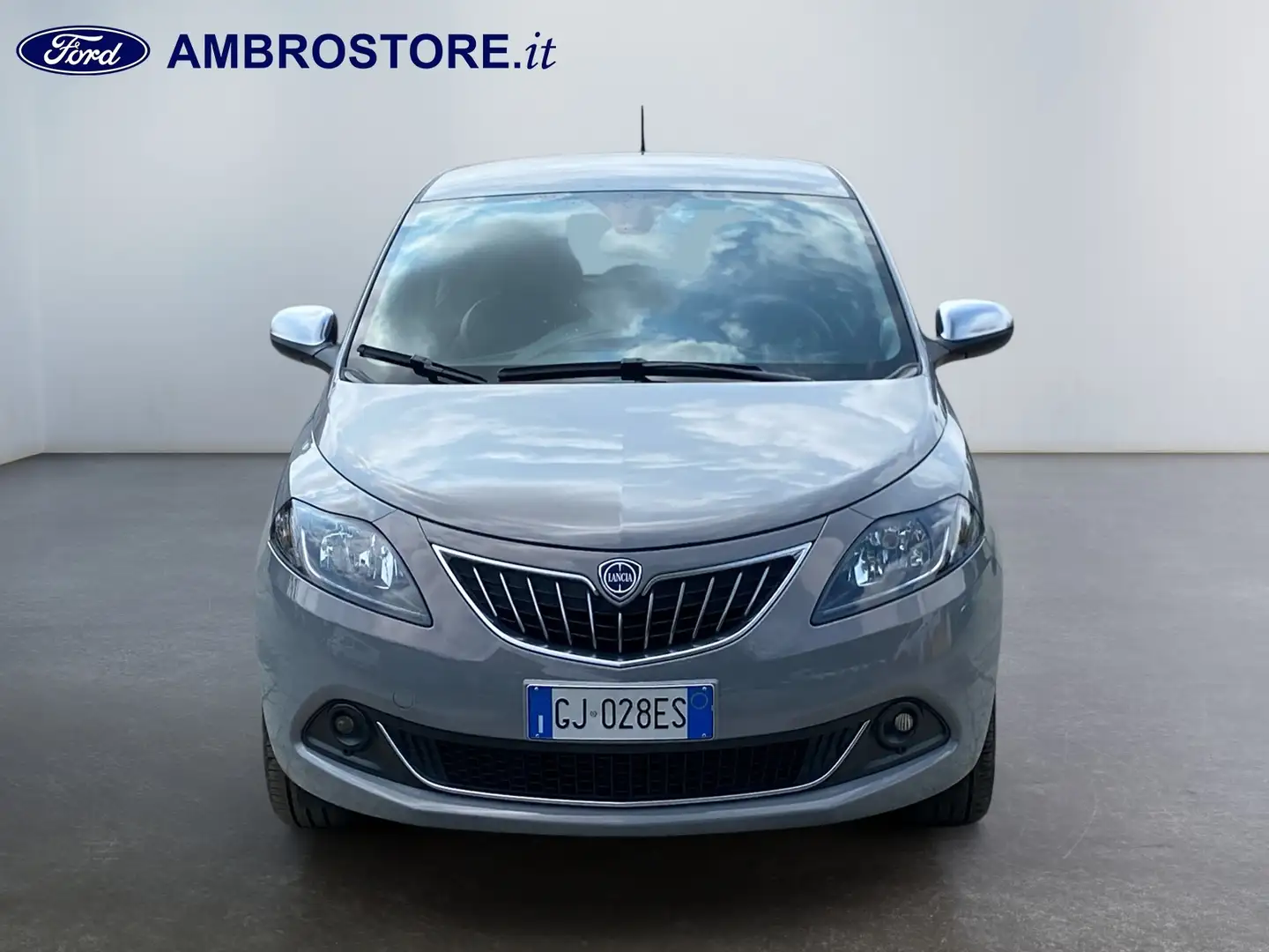 Lancia Ypsilon III 2021 - Ypsilon 1.0 firefly hybrid Gold s&s 70c Gris - 2