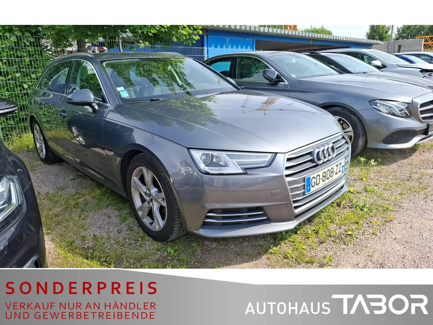 Audi A4 Avant 2.0 TDI S-tronic AHK Leder Navi GRA PDC - 2