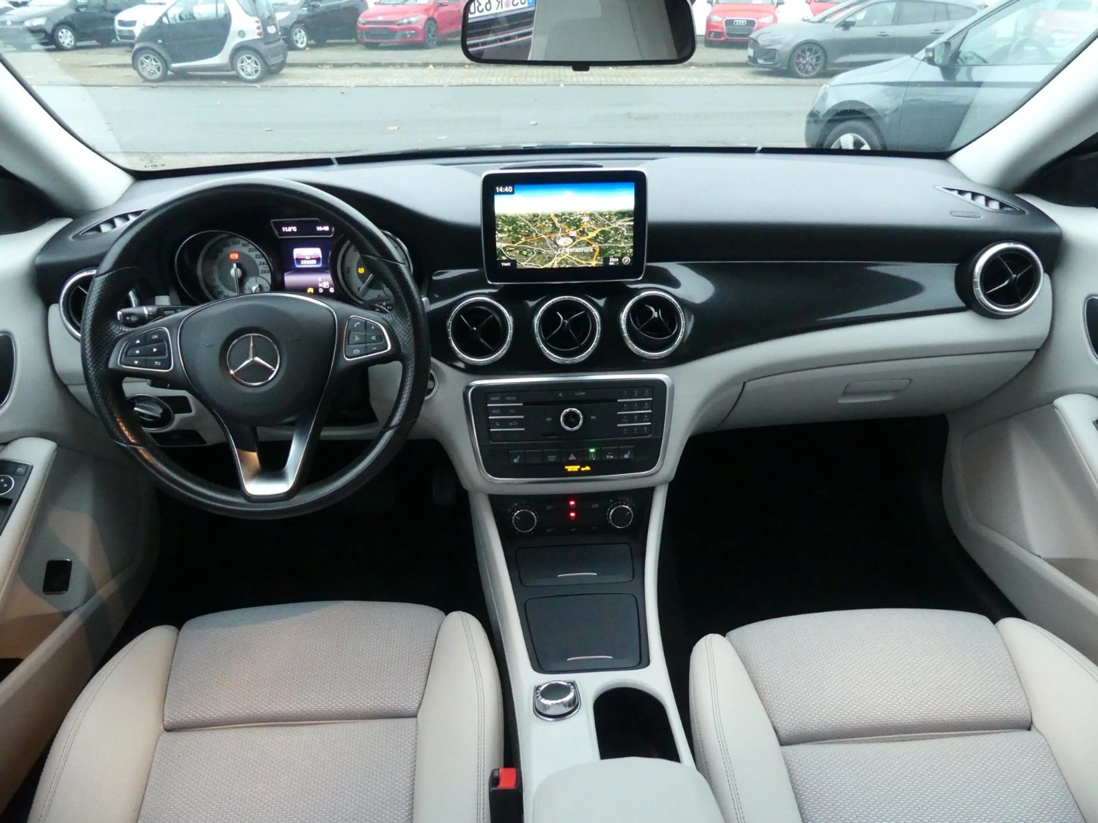 Mercedes-Benz CLA 220 Shooting Brake  d 4Matic Automatik — photo 11