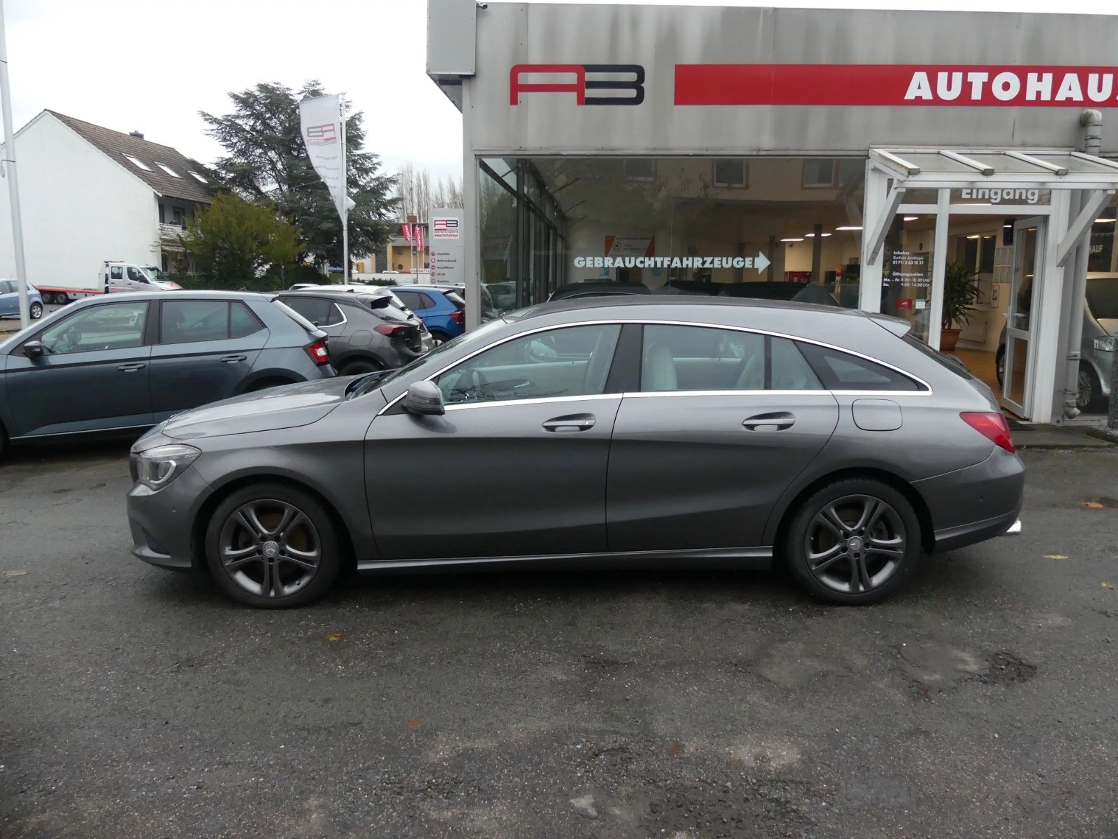 Mercedes-Benz CLA 220 Shooting Brake  d 4Matic Automatik