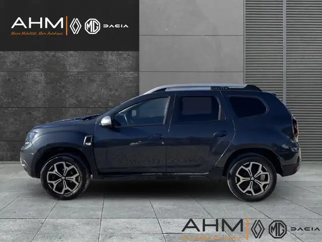Dacia Duster view 2