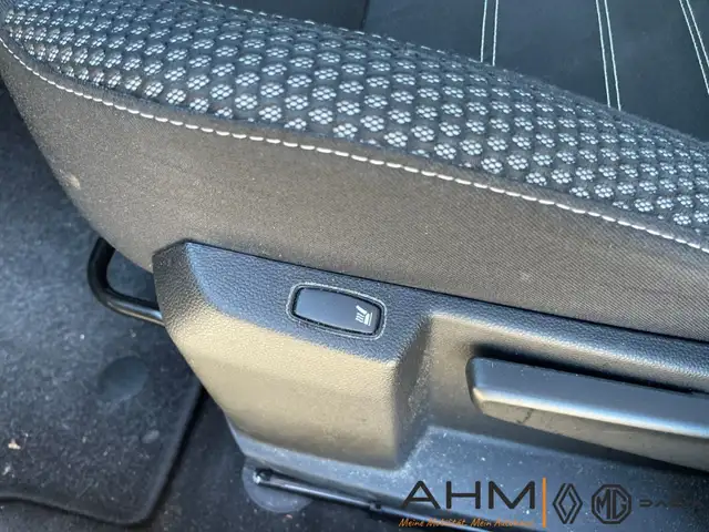 Dacia Duster view 14