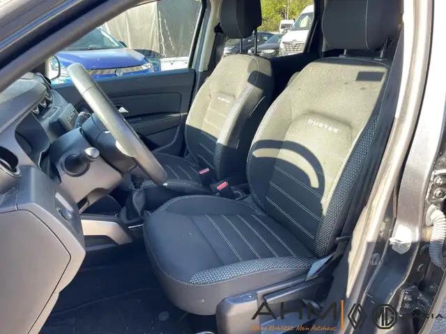Dacia Duster view 13