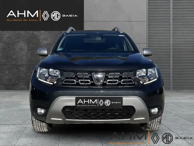 Dacia Duster view 8