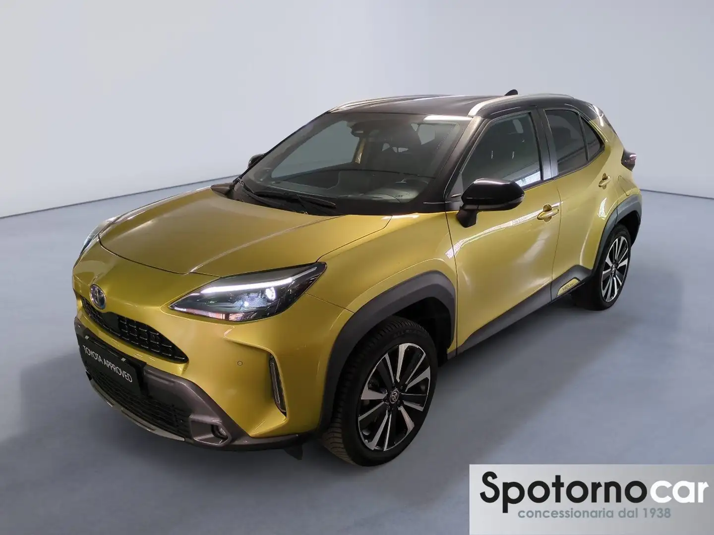 Toyota Yaris Cross Yaris Cross 1.5 Hybrid 5p. E-CVT Premiere Goud - 1