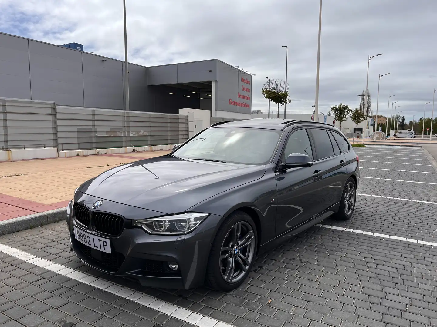 BMW 320 320dA Touring Gris - 1