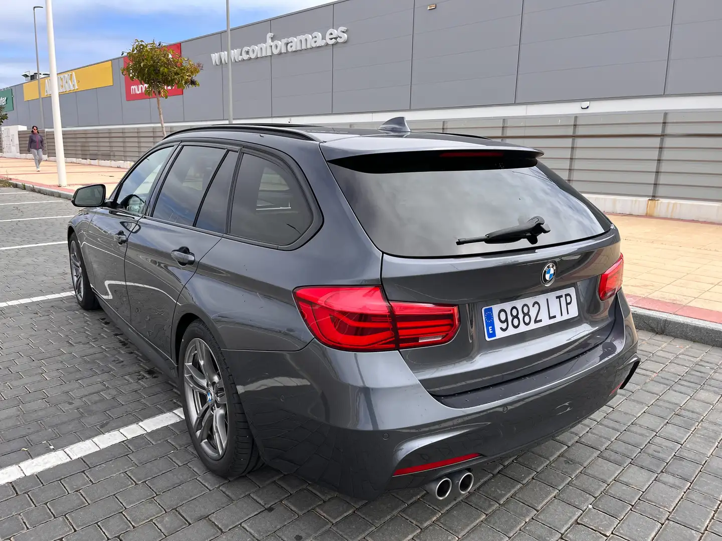BMW 320 320dA Touring Gris - 2