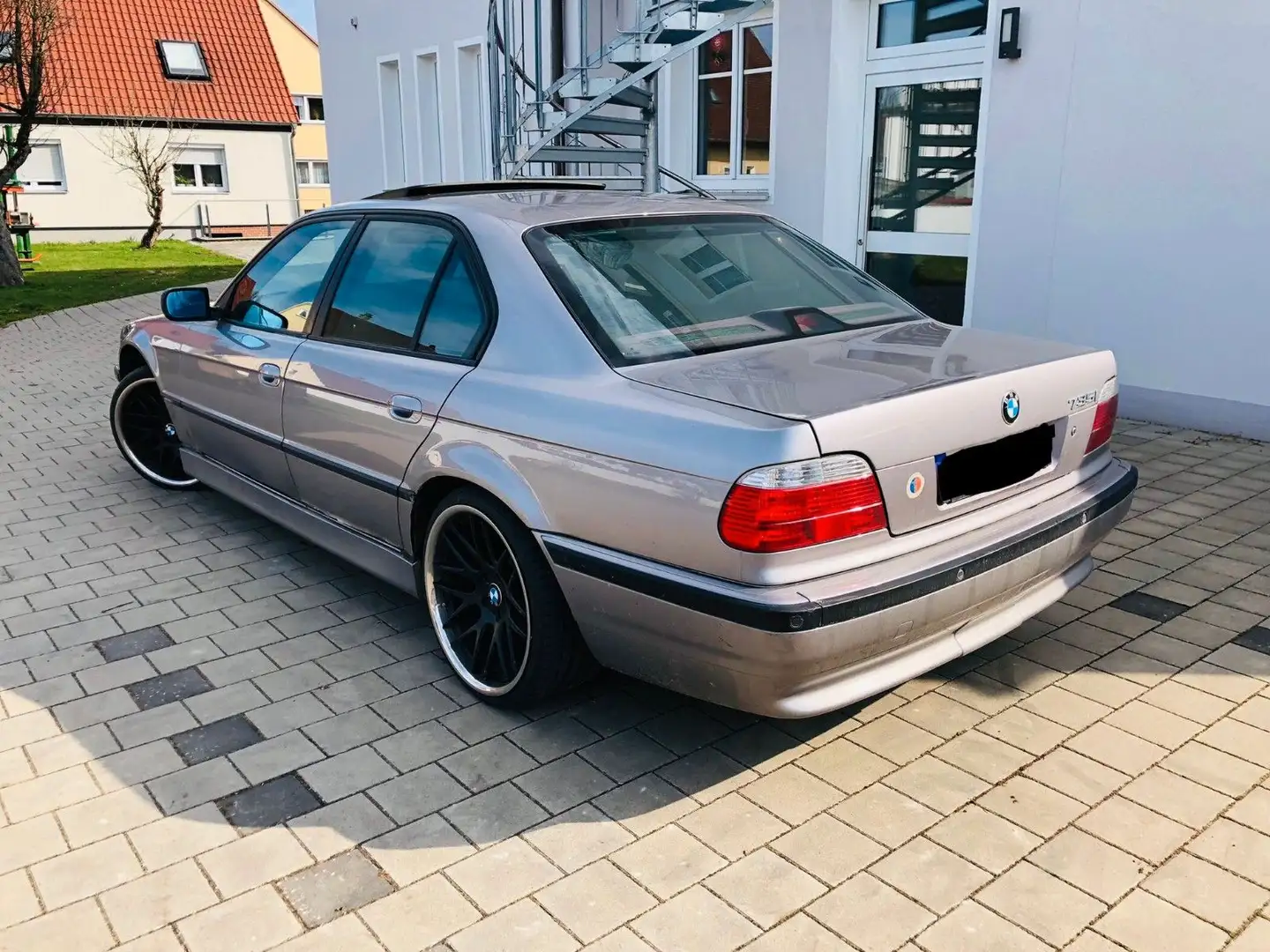 BMW 735 i Auto - 2
