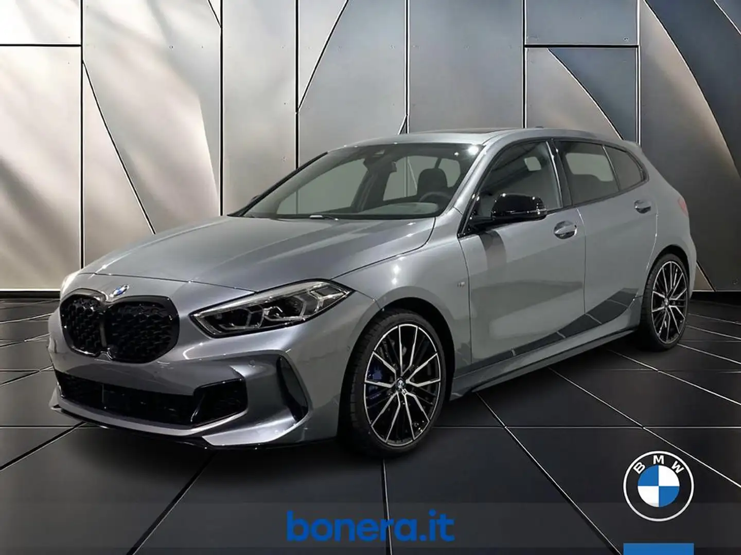 BMW 135 M i xdrive auto Grijs - 1