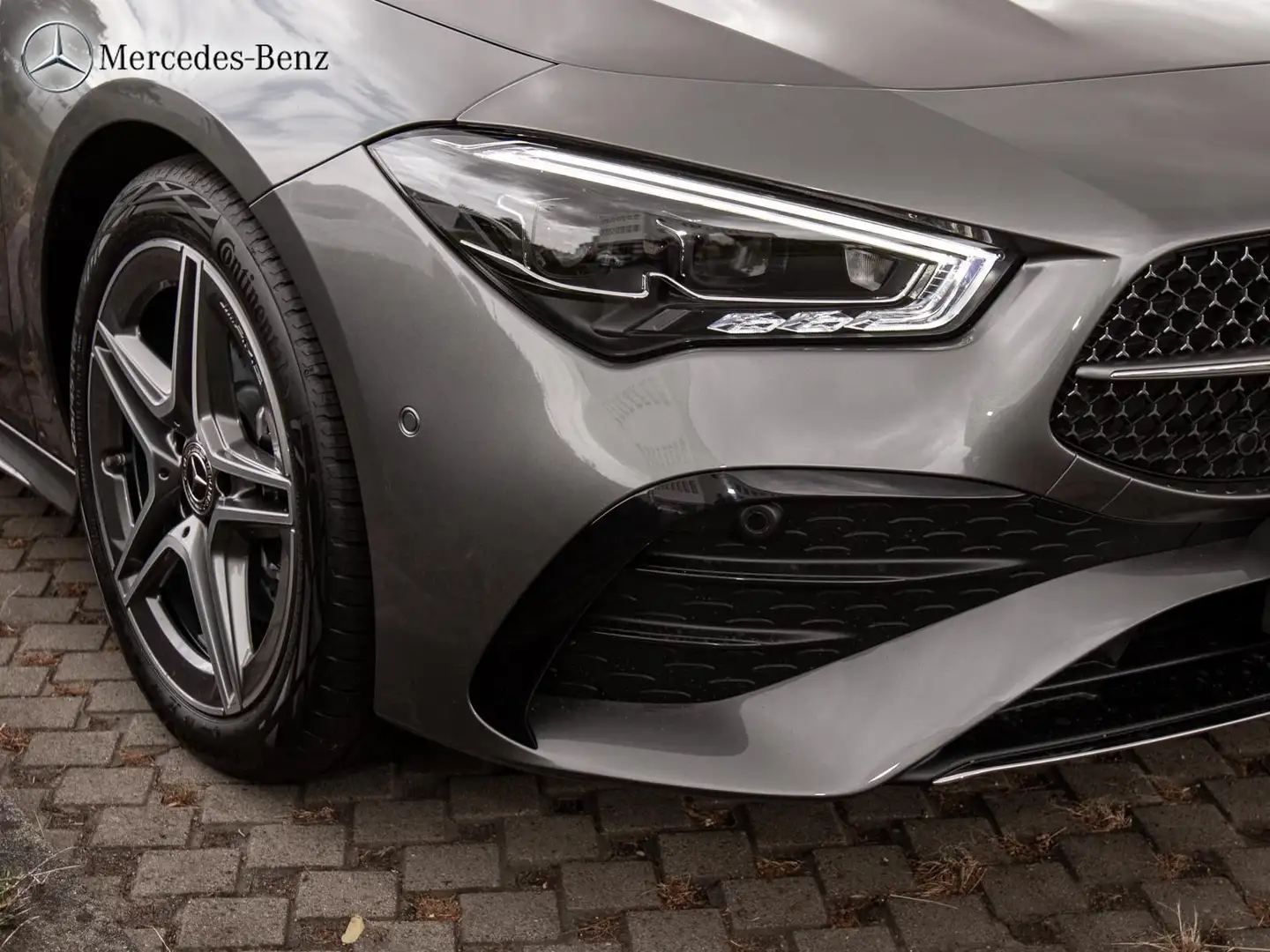 Mercedes-Benz CLA 200 AMG MBUX+360°+M-LED+AHK Gris - 2