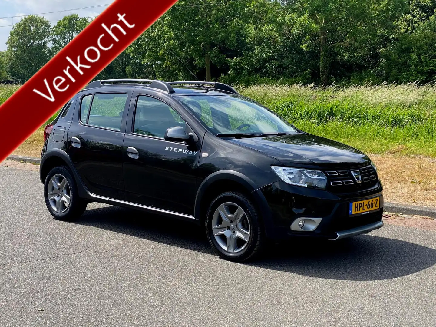 Dacia Sandero 0.9 TCe Stepway 08-'20 Airco Navi 57dkm 12 mnd Gar Zwart - 1