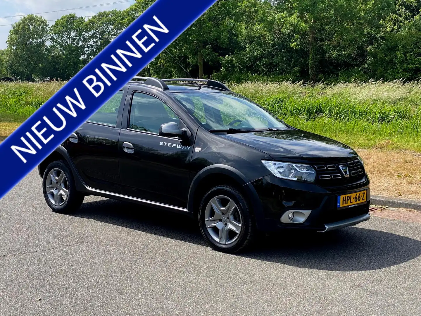 Dacia Sandero 0.9 TCe Stepway 08-'20 Airco Navi 57dkm 12 mnd Gar Schwarz - 1