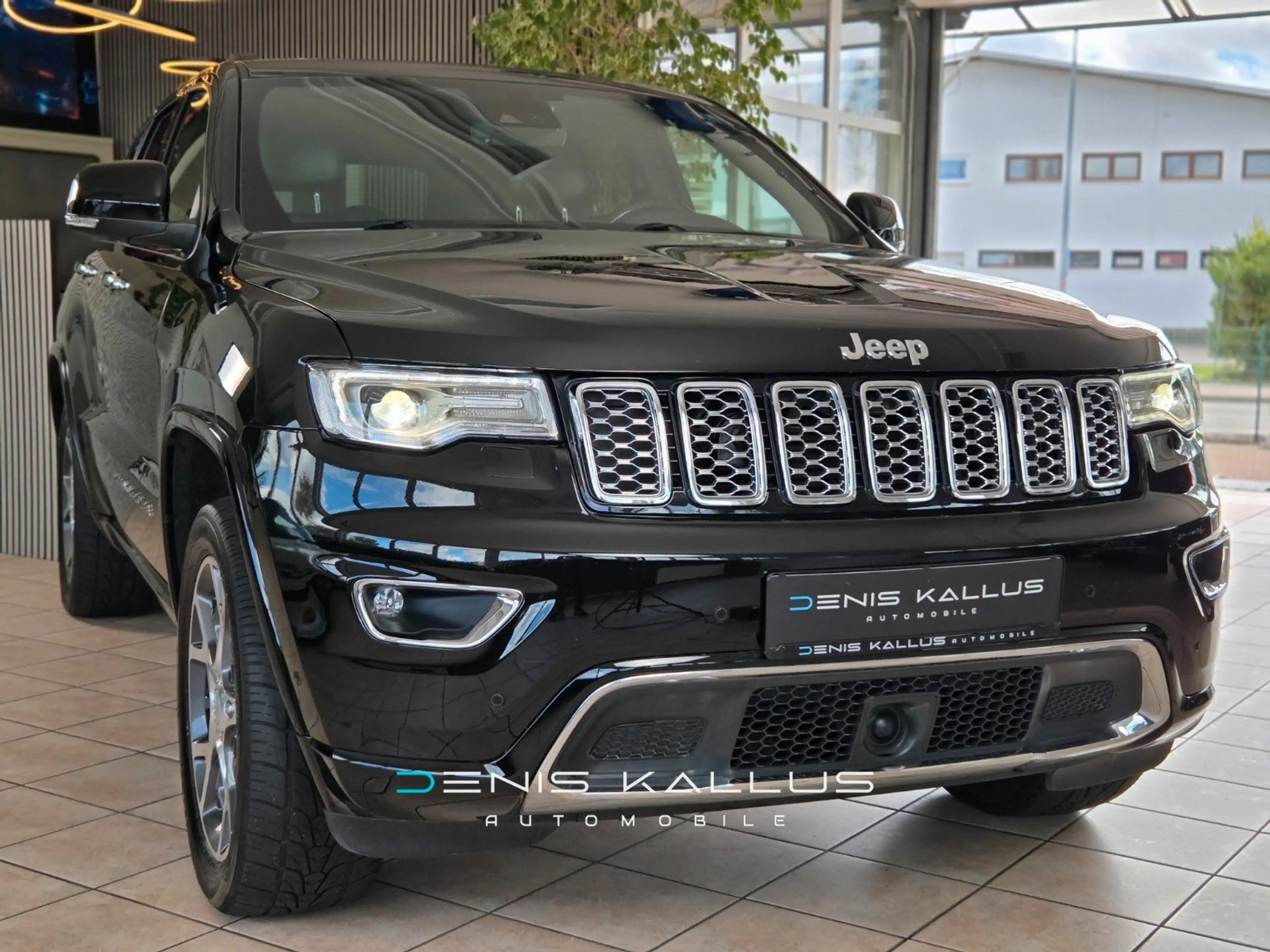 Jeep Grand Cherokee 3,0CRD Overland*Autom*Gepfl* — photo 11