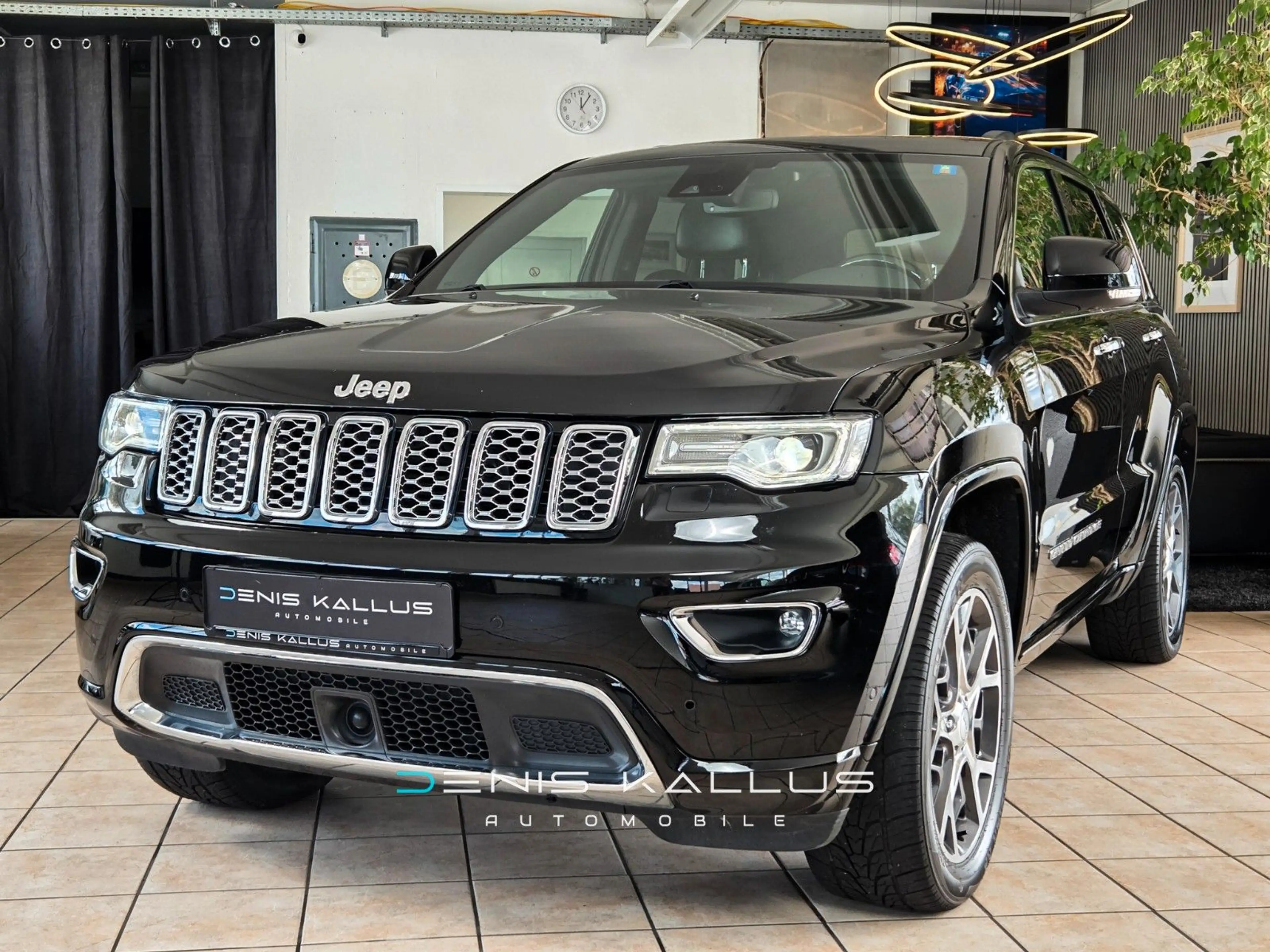 Jeep Grand Cherokee 3,0CRD Overland*Autom*Gepfl* — photo 4
