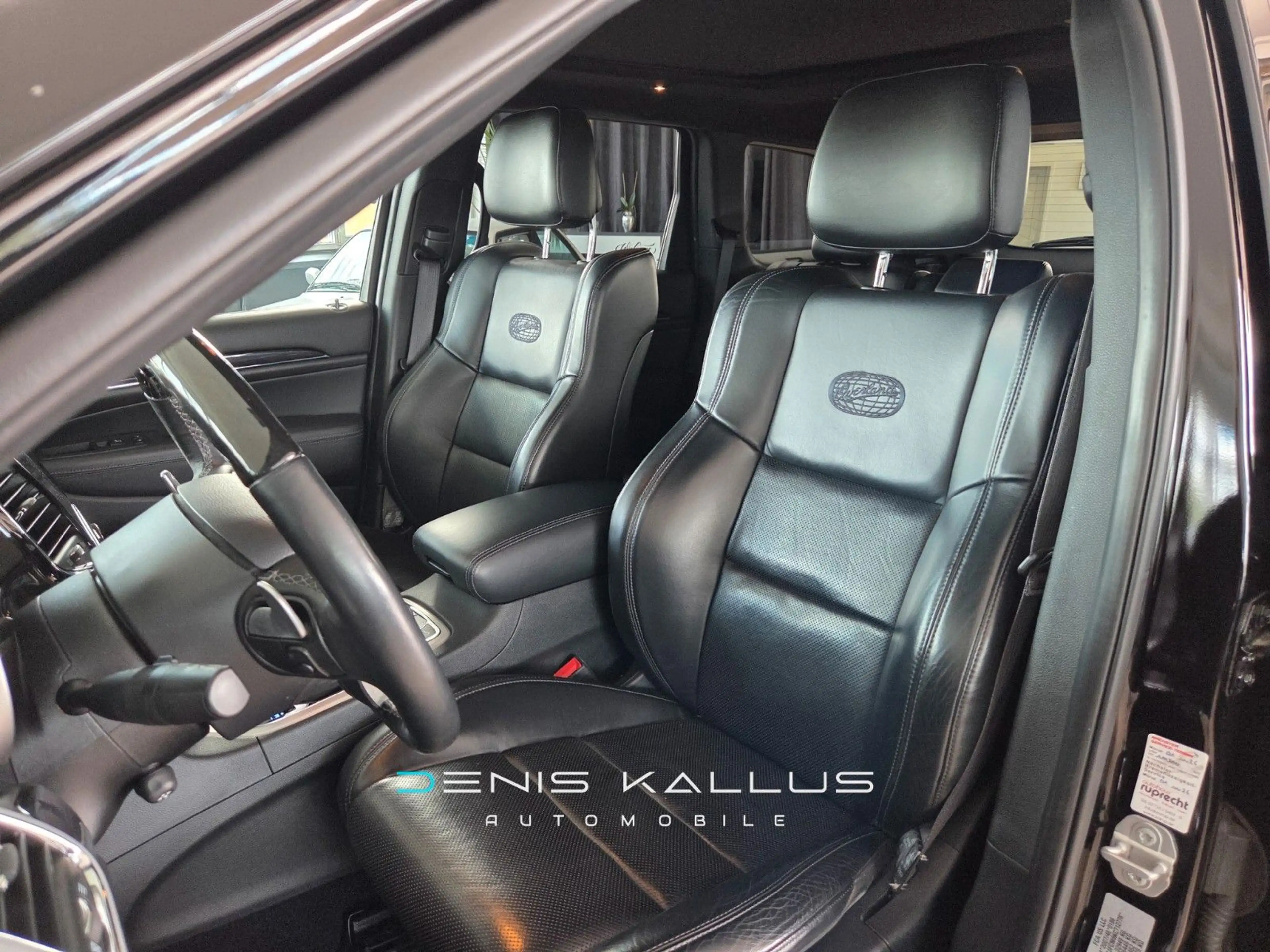 Jeep Grand Cherokee 3,0CRD Overland*Autom*Gepfl* — photo 3