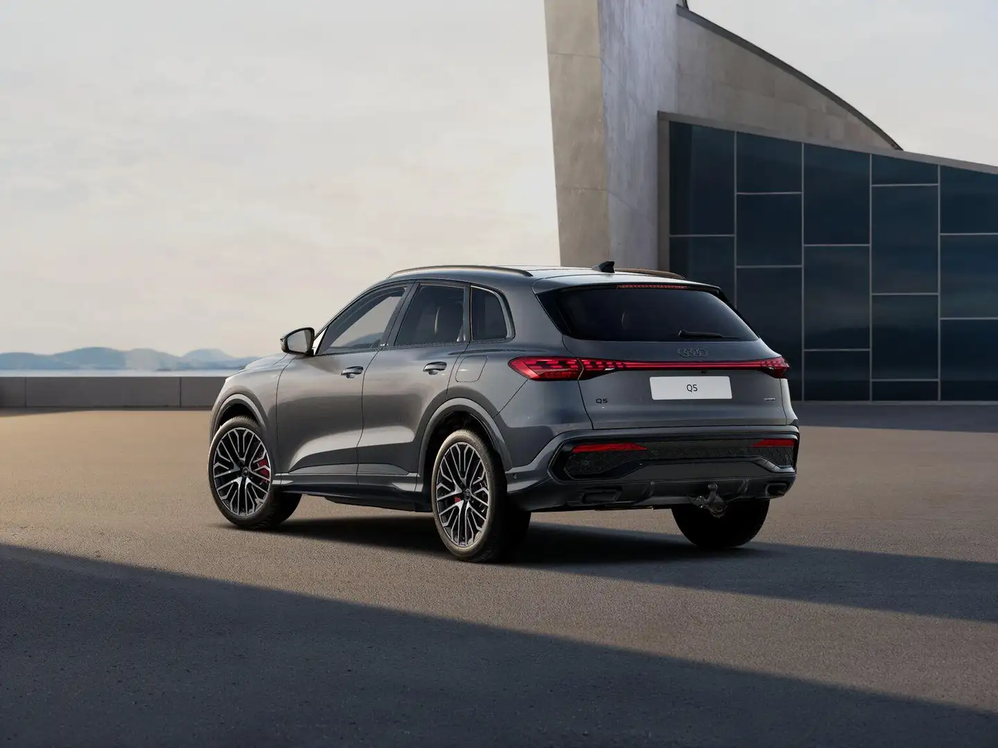 Audi Q5 TFSI 367pk e-hybrid quattro S Edition Competition Gris - 2