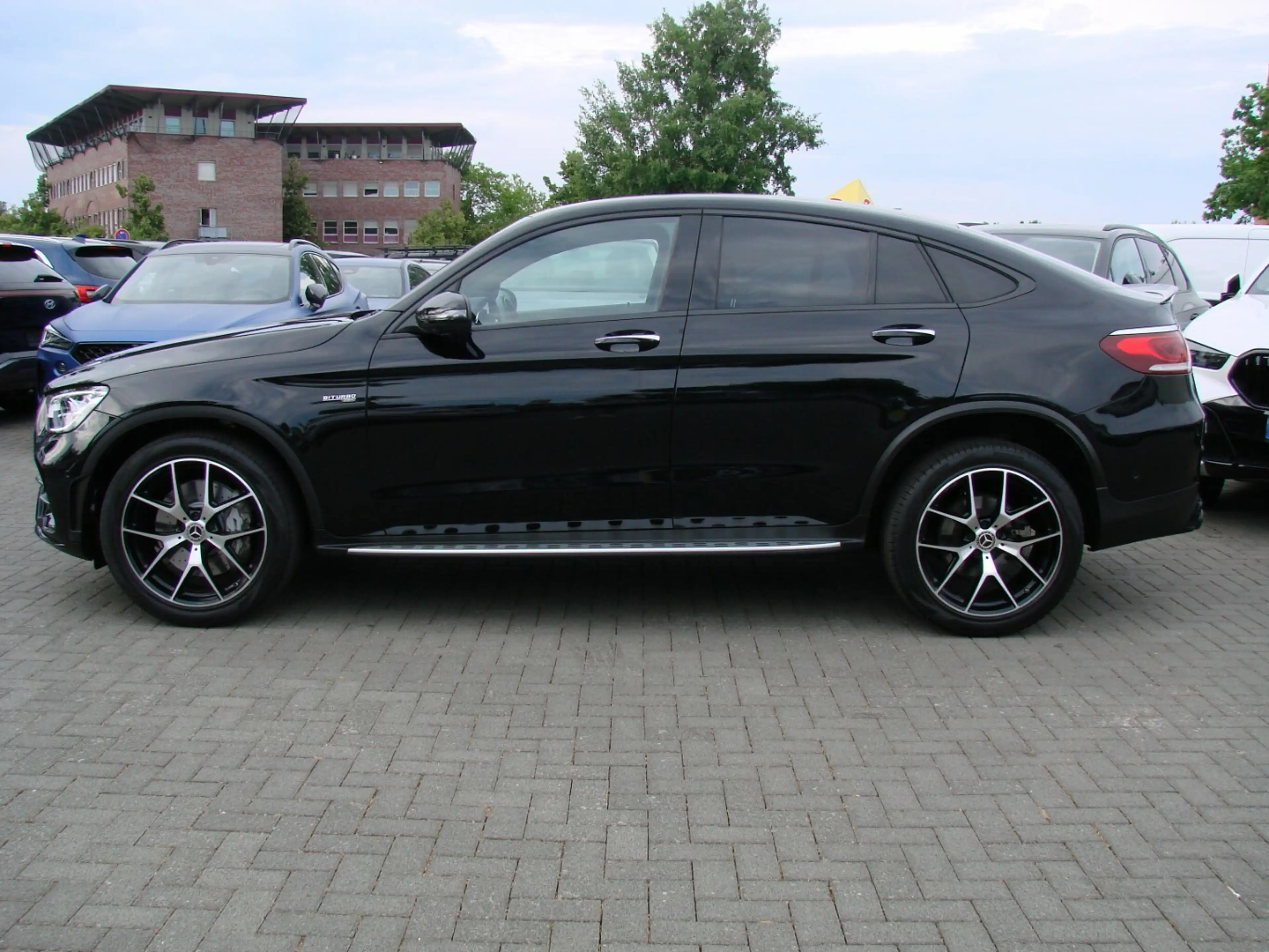 Mercedes-Benz GLC 43 AMG 4Matic Distronic+ AHK HUD 360º LED Sport-Auspuffan — photo 6