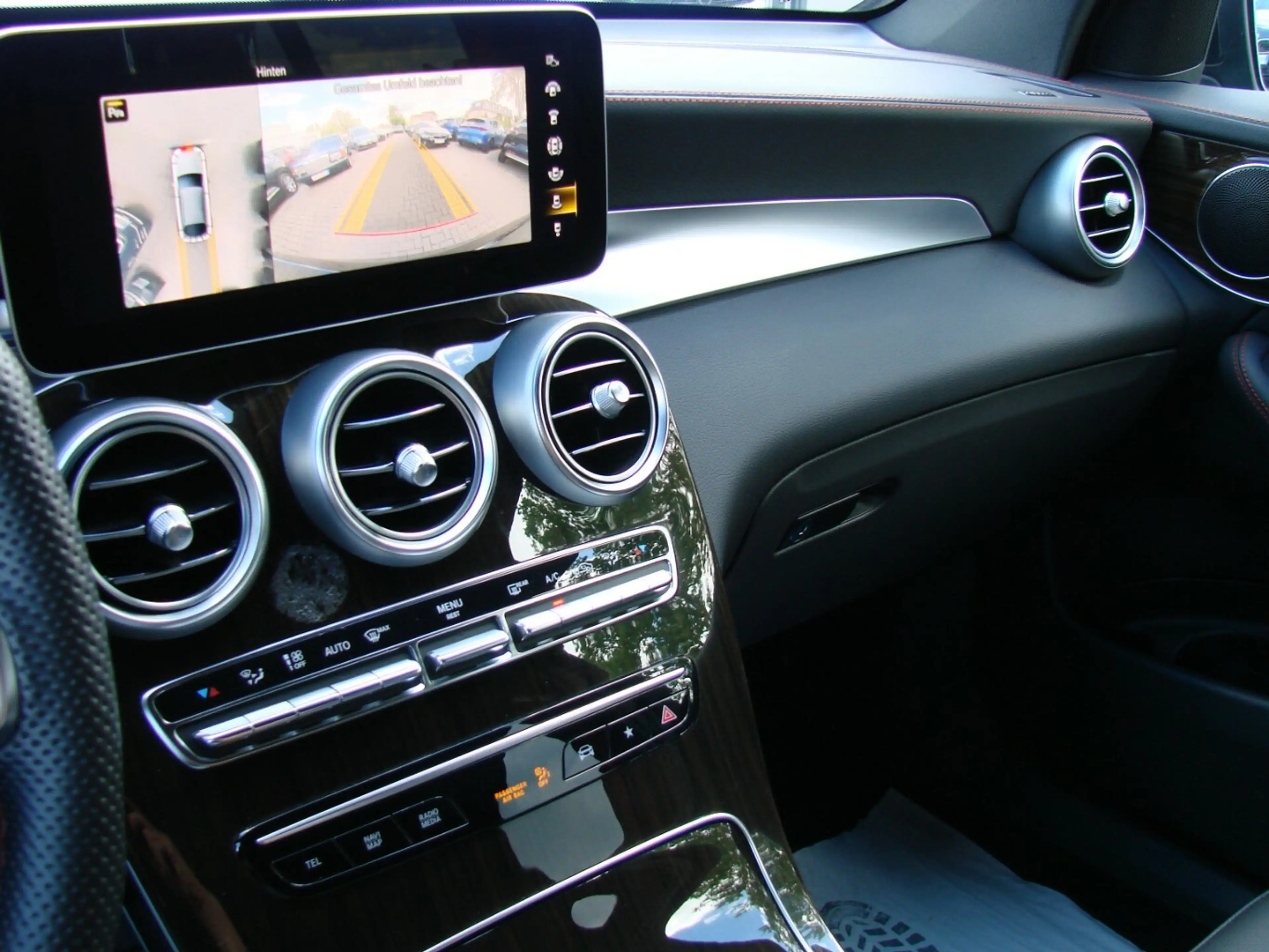 Mercedes-Benz GLC 43 AMG 4Matic Distronic+ AHK HUD 360º LED Sport-Auspuffan — photo 14