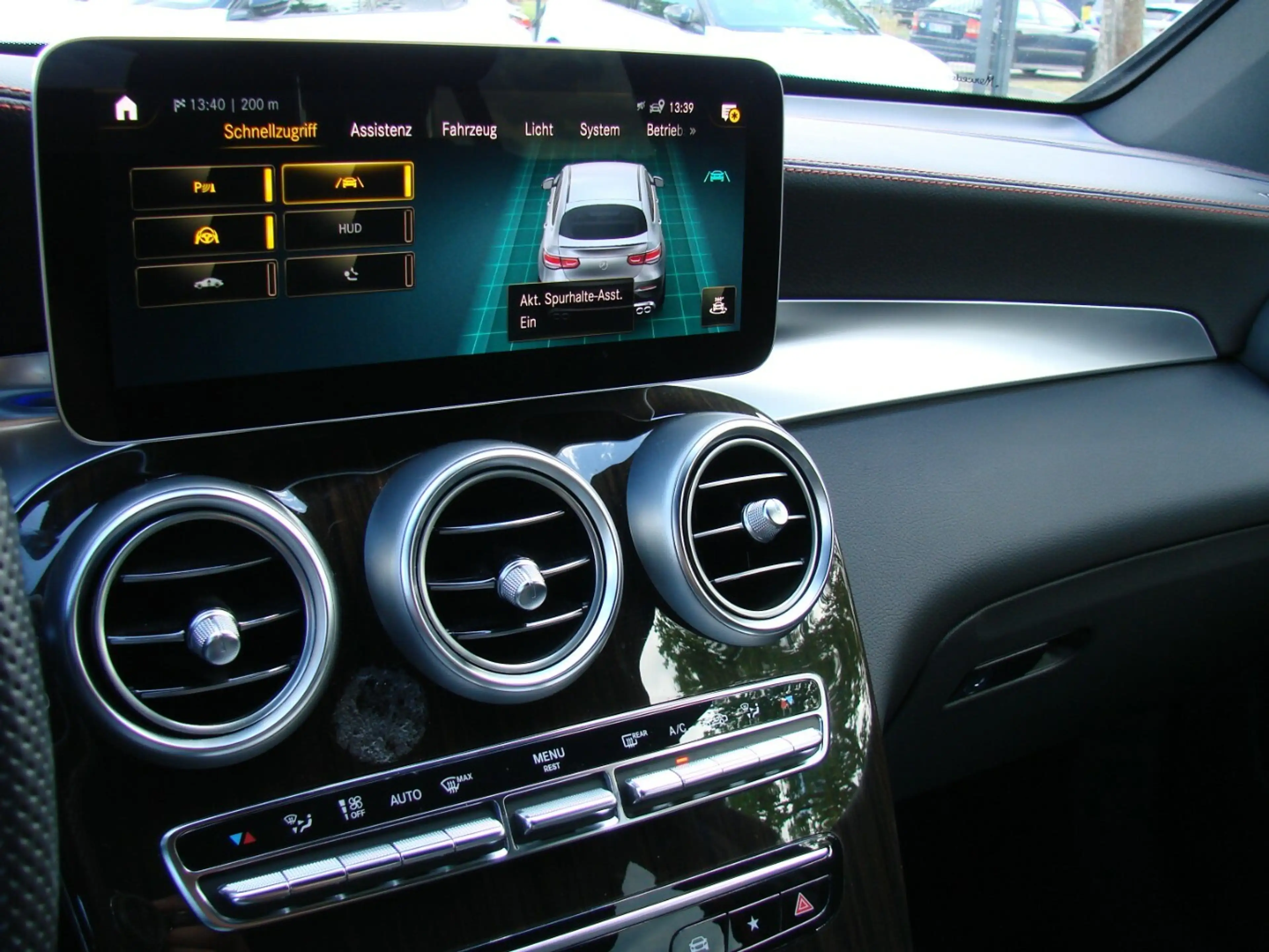 Mercedes-Benz GLC 43 AMG 4Matic Distronic+ AHK HUD 360º LED Sport-Auspuffan — photo 15