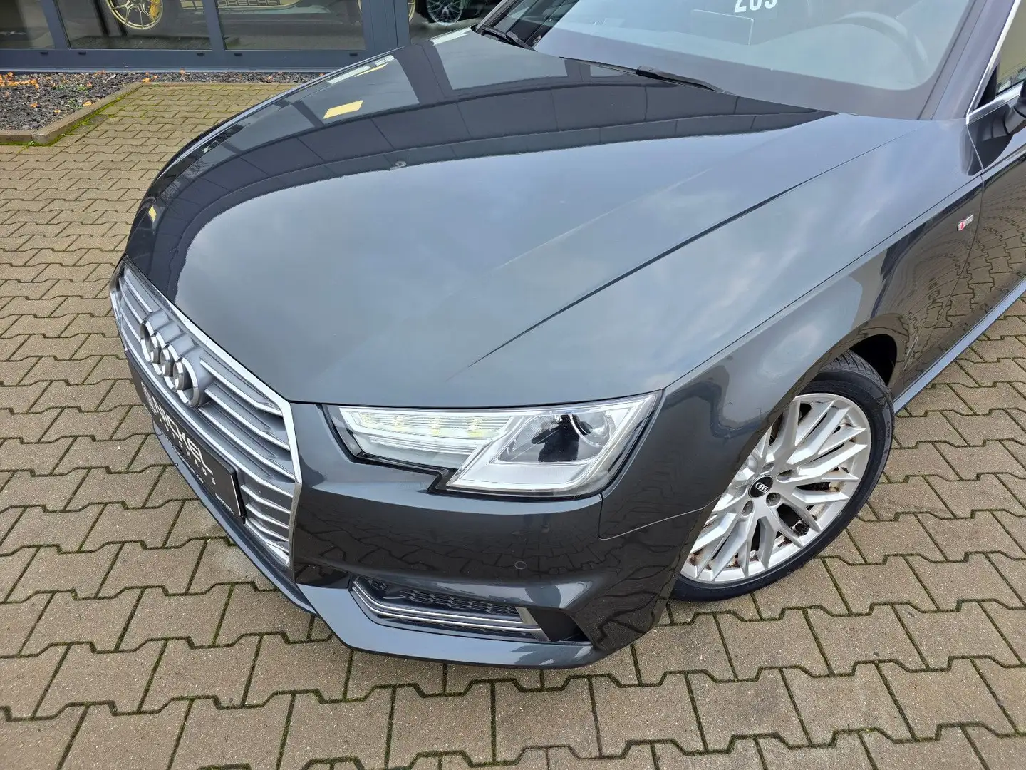 Audi A4 Avant S Line*Pano*Keyless*E-Klappe*V-Tacho* Gris - 2