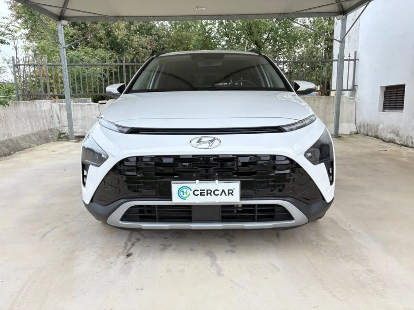 Hyundai BAYON 1.0 T-GDI Hybrid 48V DCT XClass IBRIDA OK NEOPATEN Weiß - 2