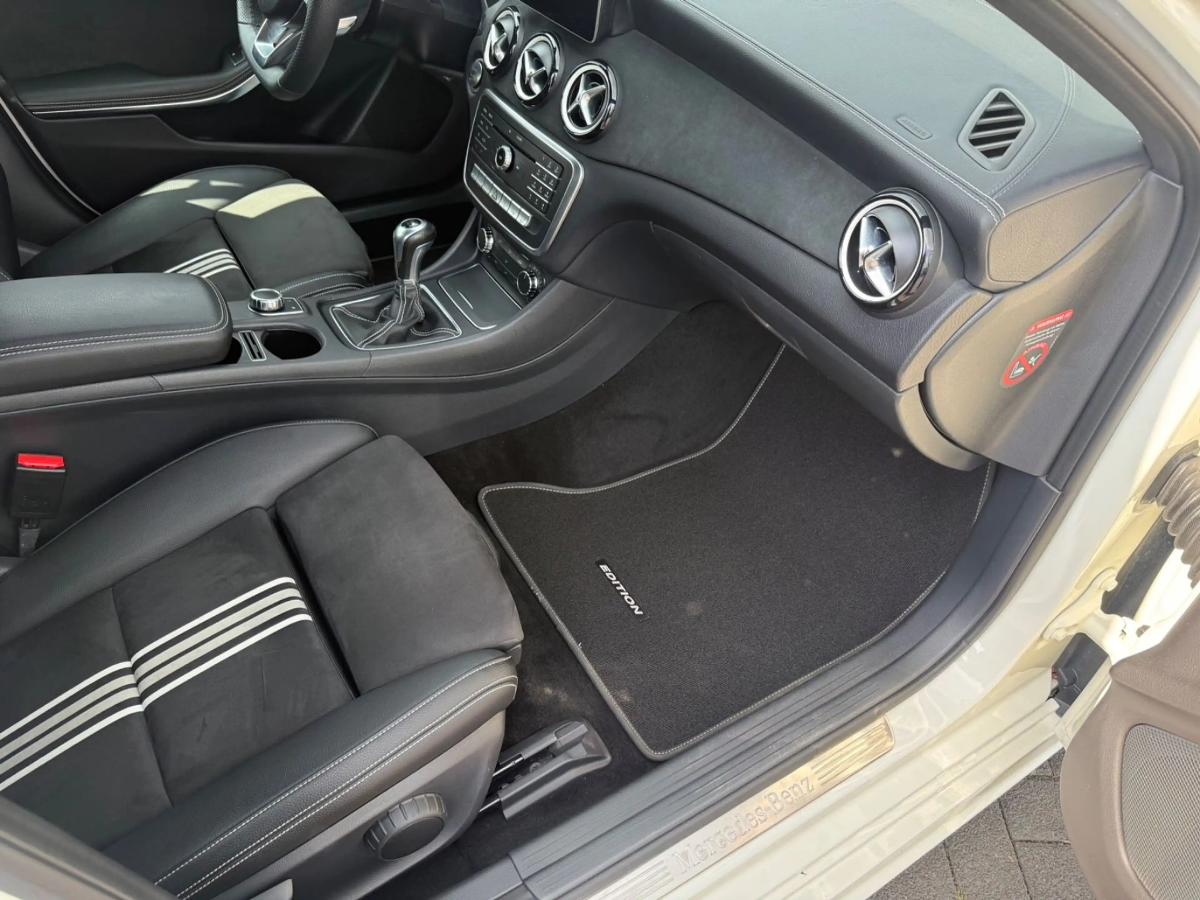 Mercedes-Benz A 180 Edition / Top Zustand/ AMG Line/ — photo 9