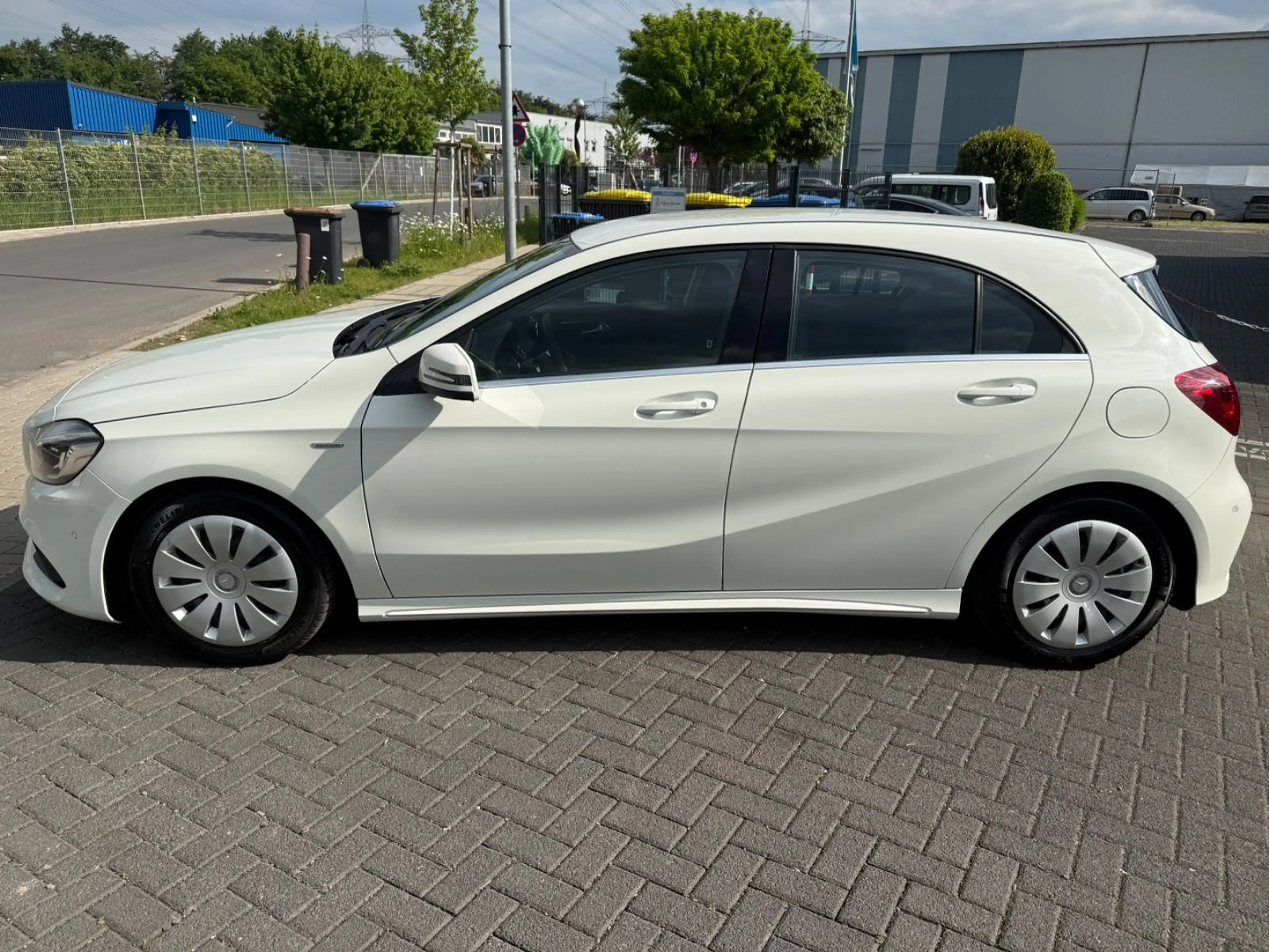 Mercedes-Benz A 180 Edition / Top Zustand/ AMG Line/ — photo 2