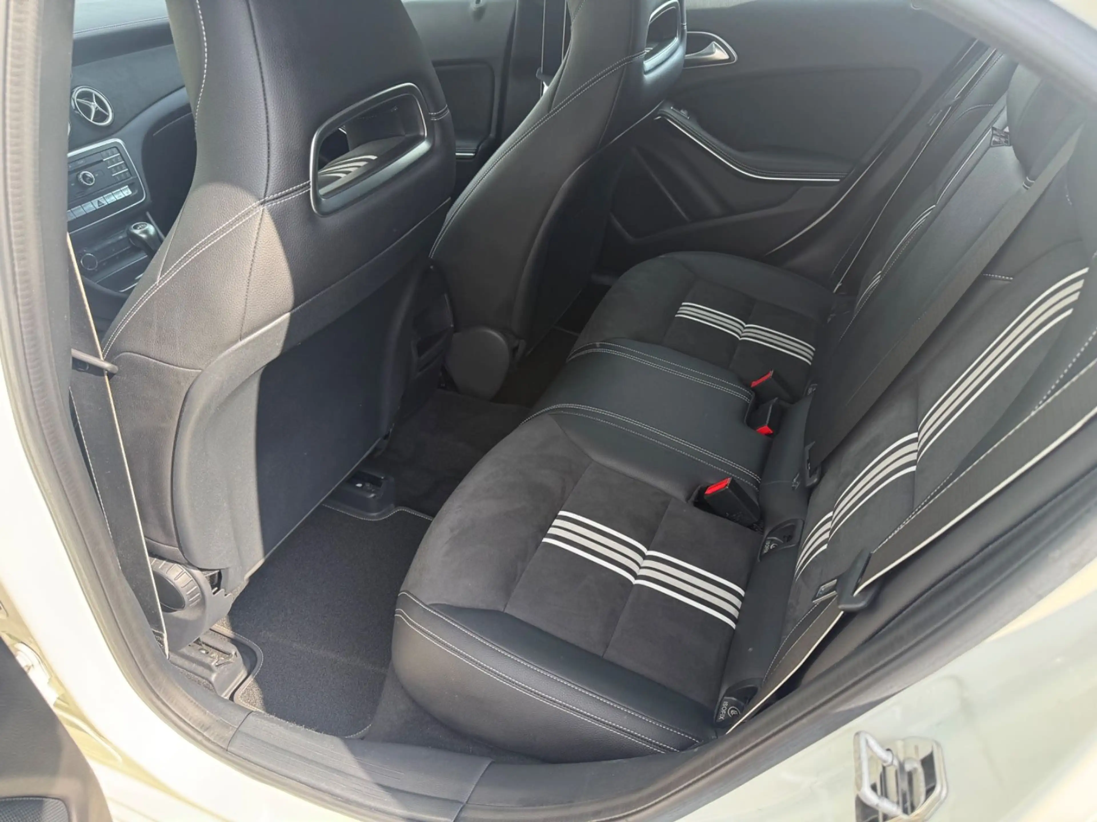 Mercedes-Benz A 180 Edition / Top Zustand/ AMG Line/ — photo 12