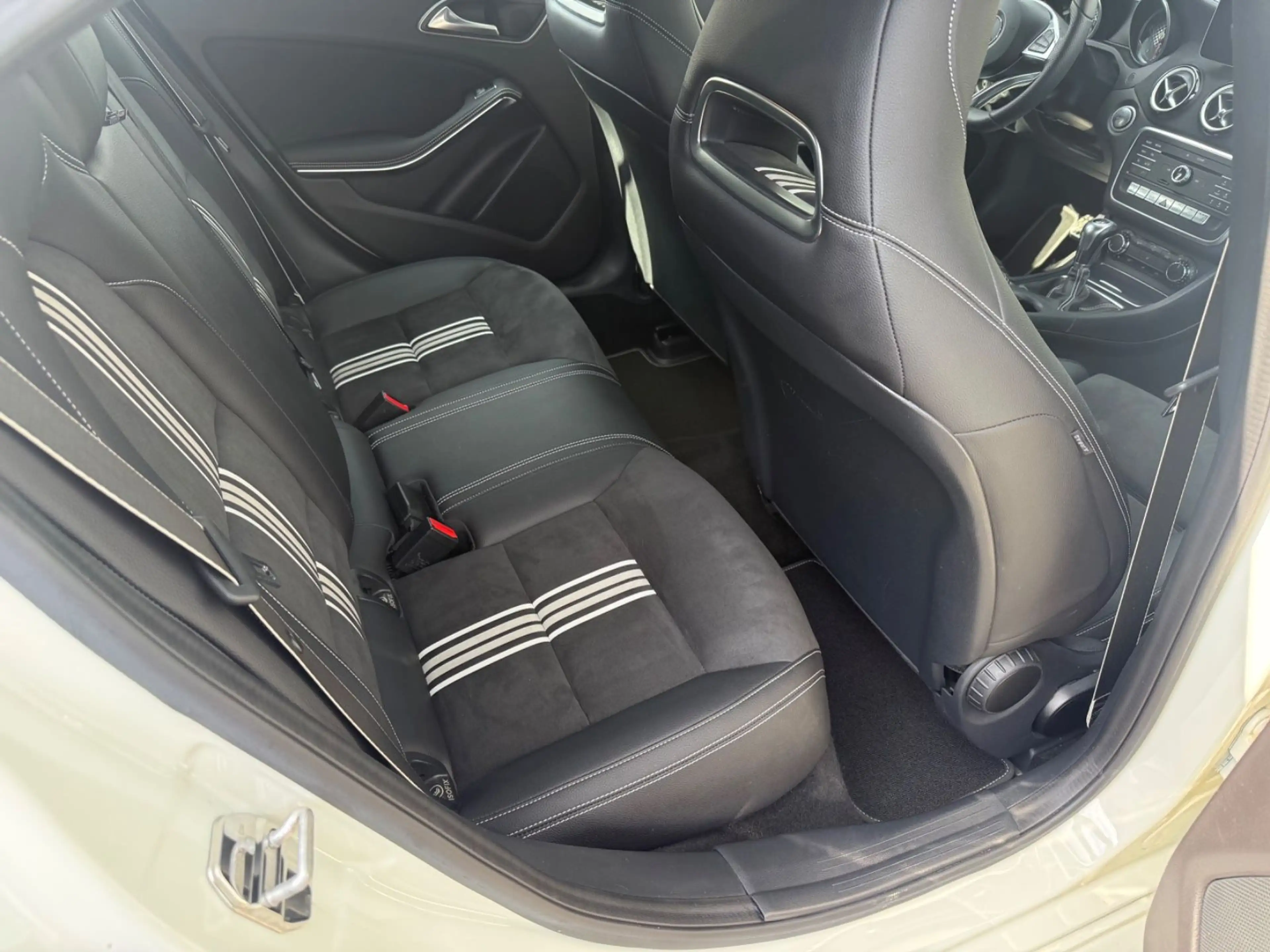 Mercedes-Benz A 180 Edition / Top Zustand/ AMG Line/ — photo 10
