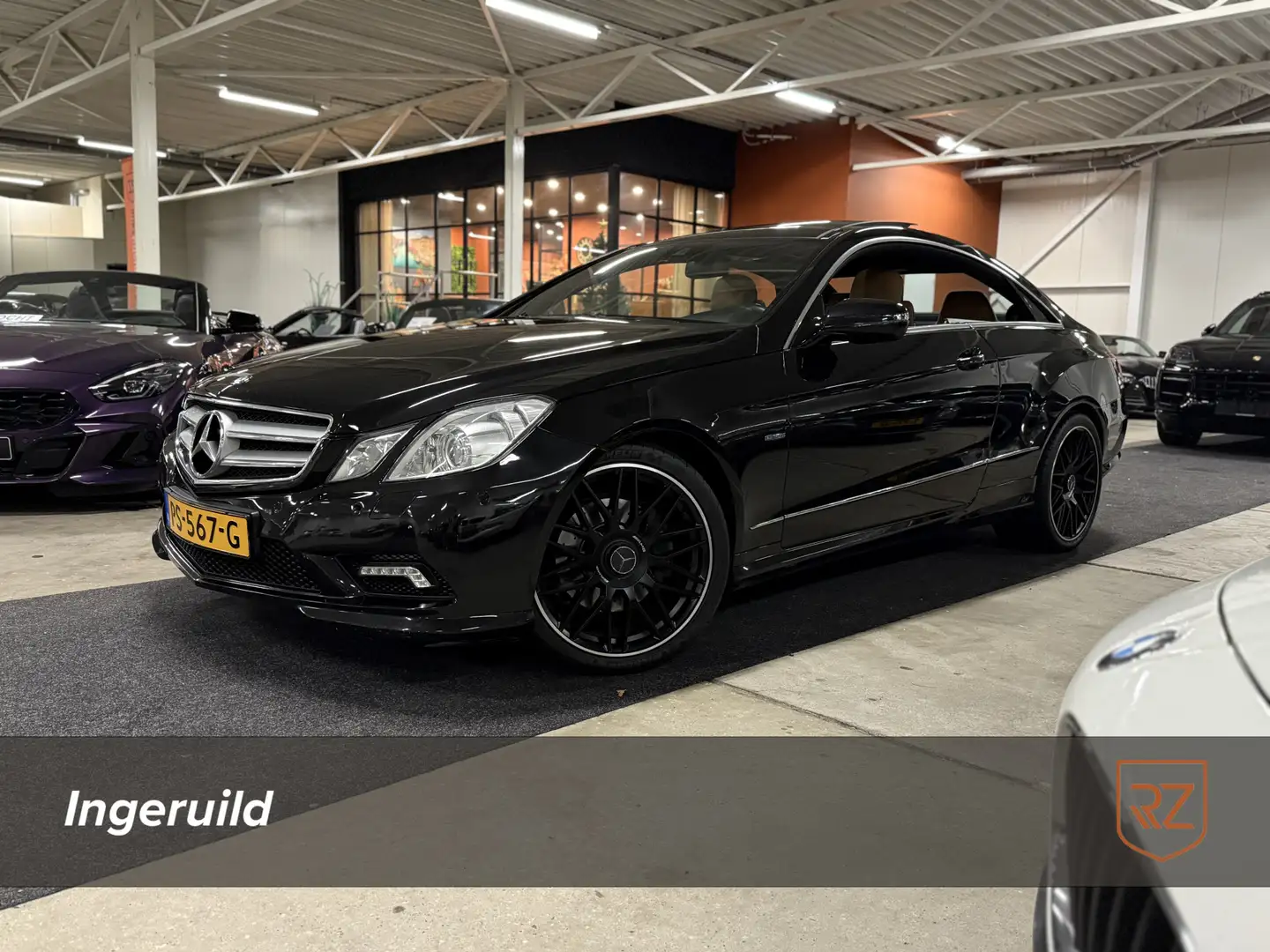 Mercedes-Benz E 350 Coupé CDI AMG Pakket Aut. l Pano l Leder l Trekhaa Schwarz - 1