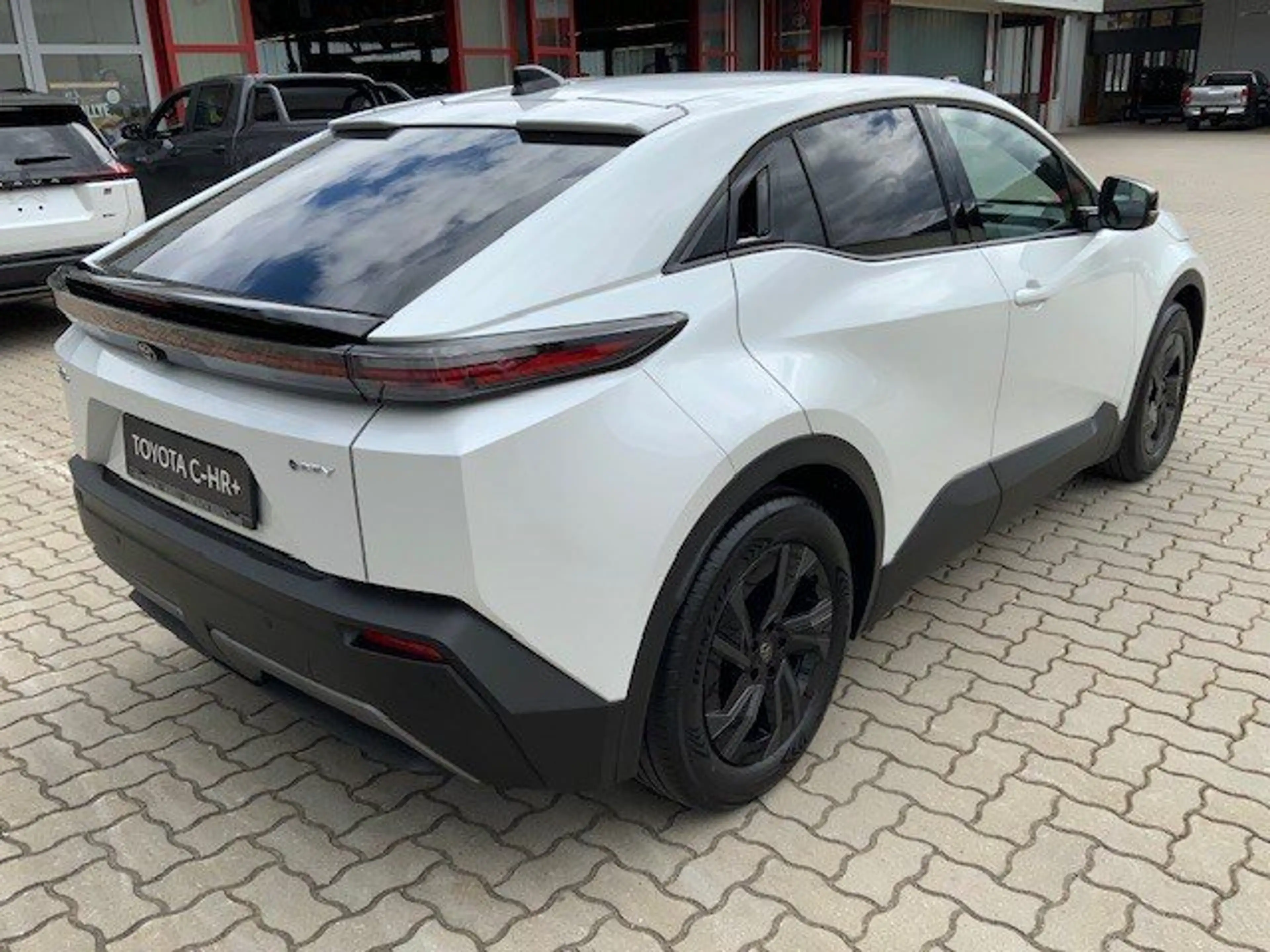 Toyota C-HR+ 165 kW Teamplayer — photo 4