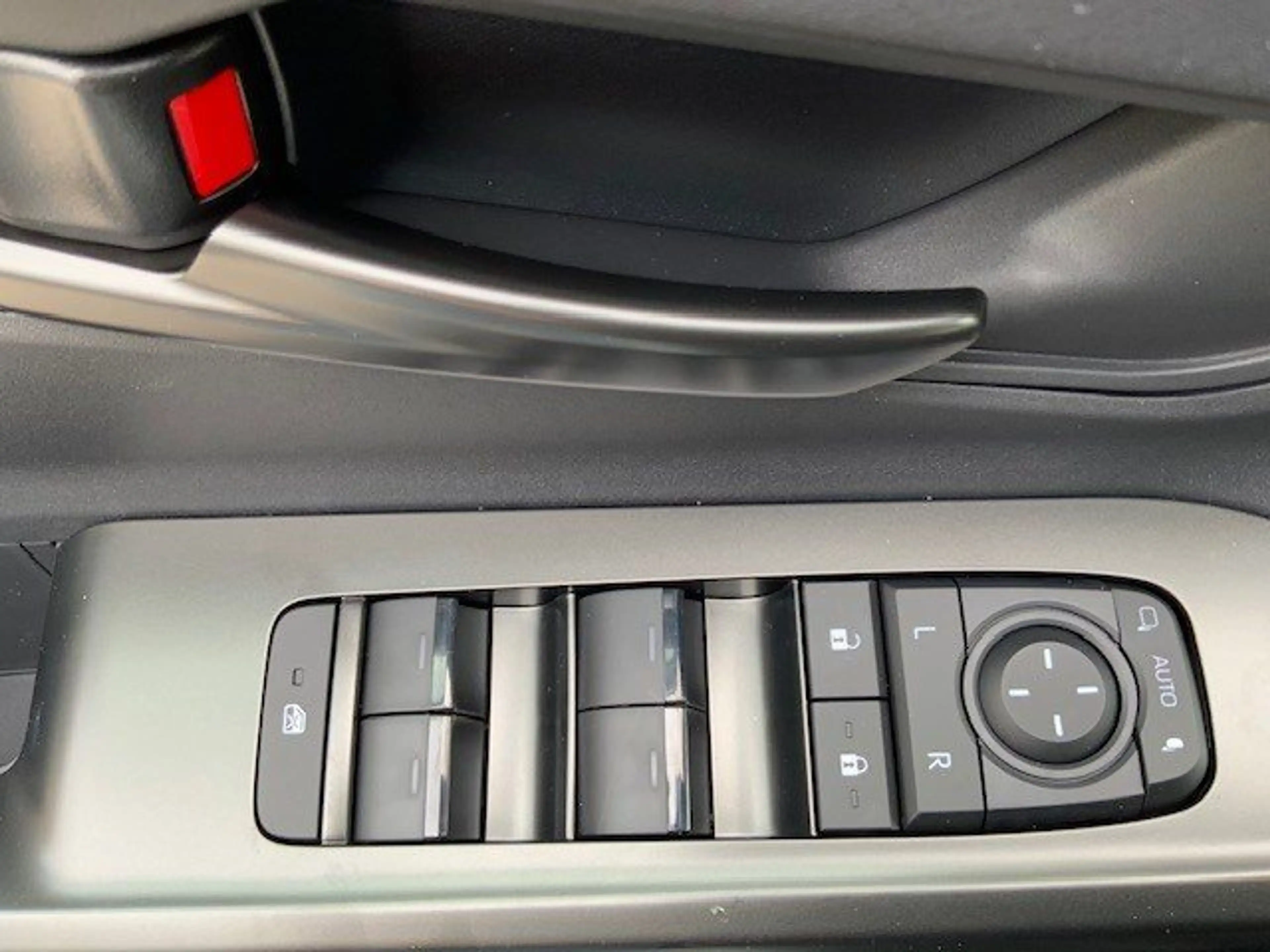 Toyota C-HR+ 165 kW Teamplayer — photo 12