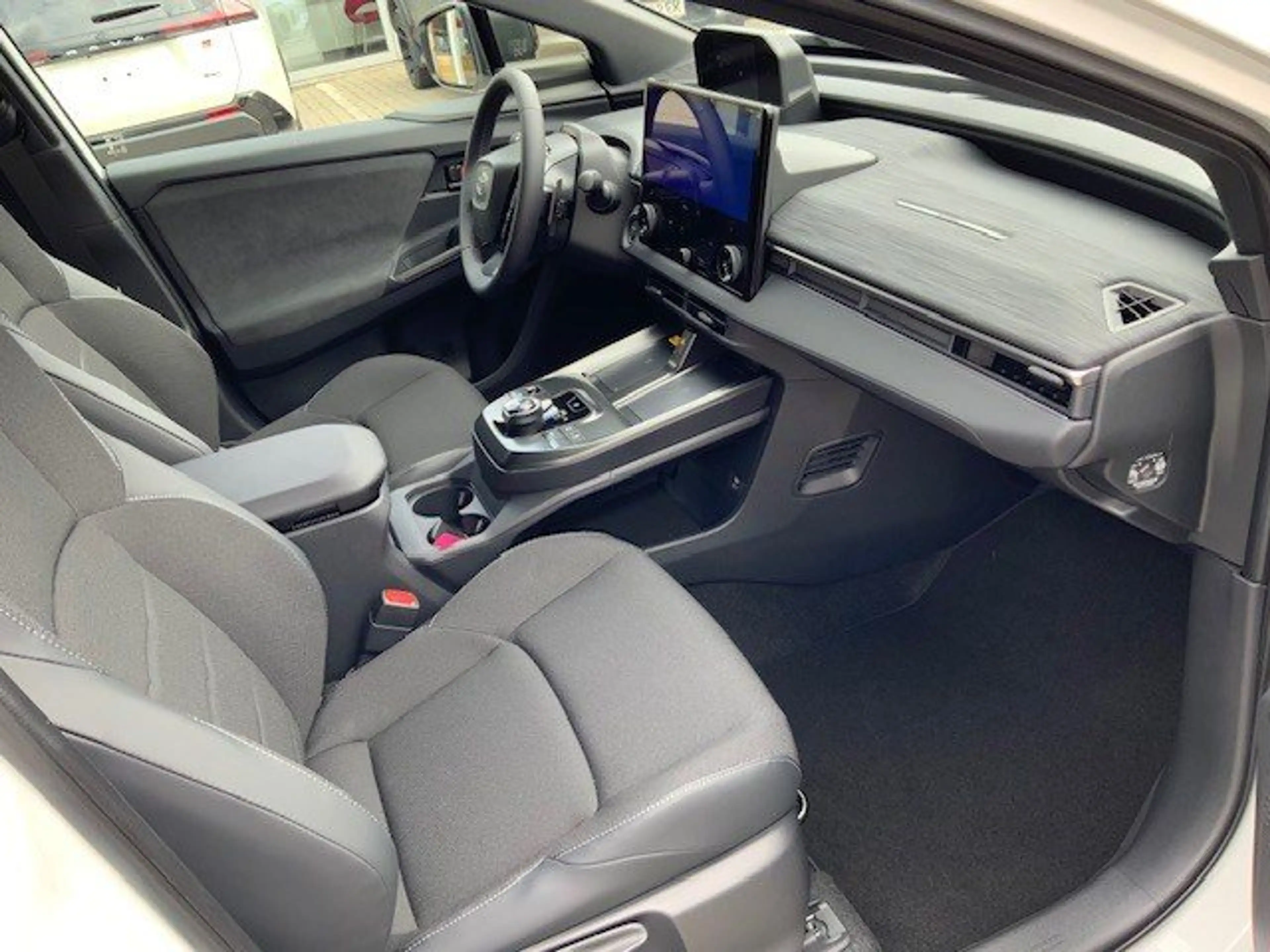 Toyota C-HR+ 165 kW Teamplayer — photo 8