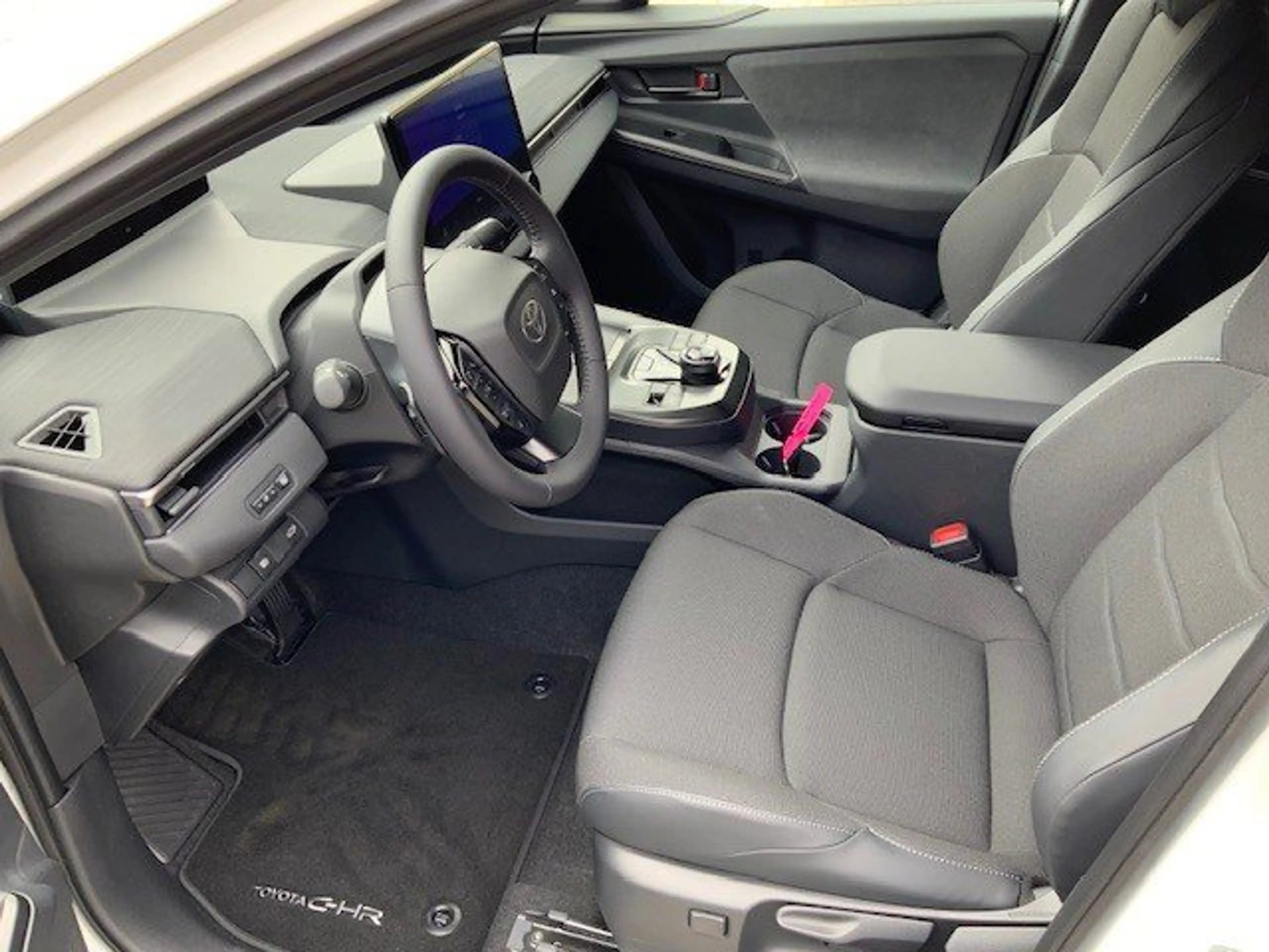 Toyota C-HR+ 165 kW Teamplayer — photo 11