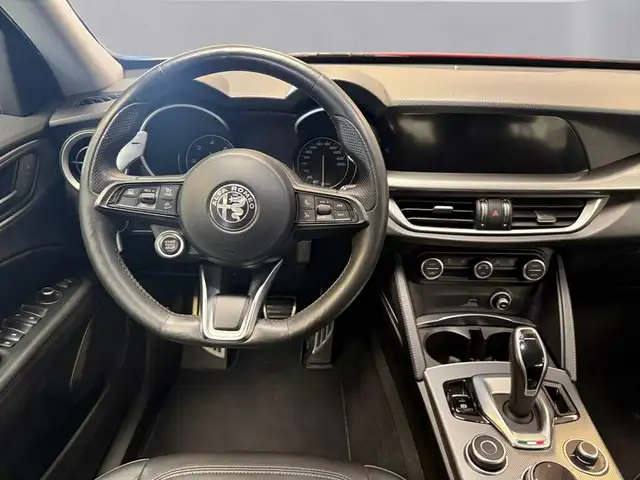 Alfa Romeo Stelvio view 12