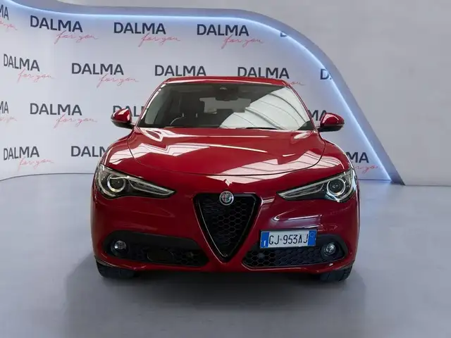 Alfa Romeo Stelvio view 8