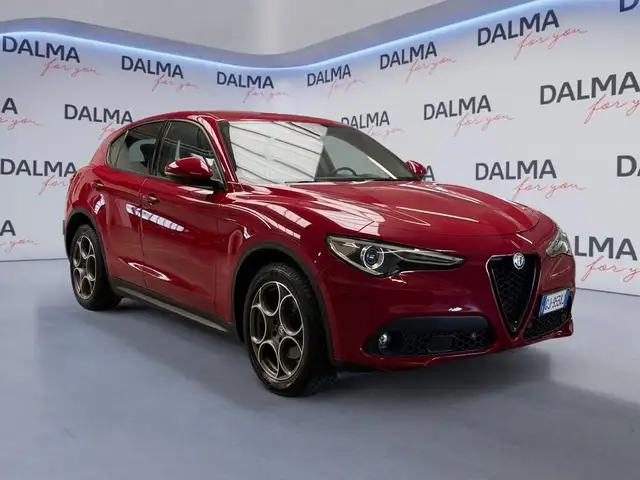 Alfa Romeo Stelvio view 7
