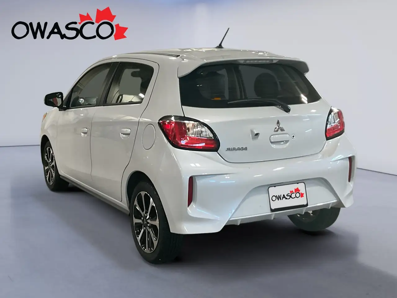 Mitsubishi Mirage снимка Mitsubishi Mirage