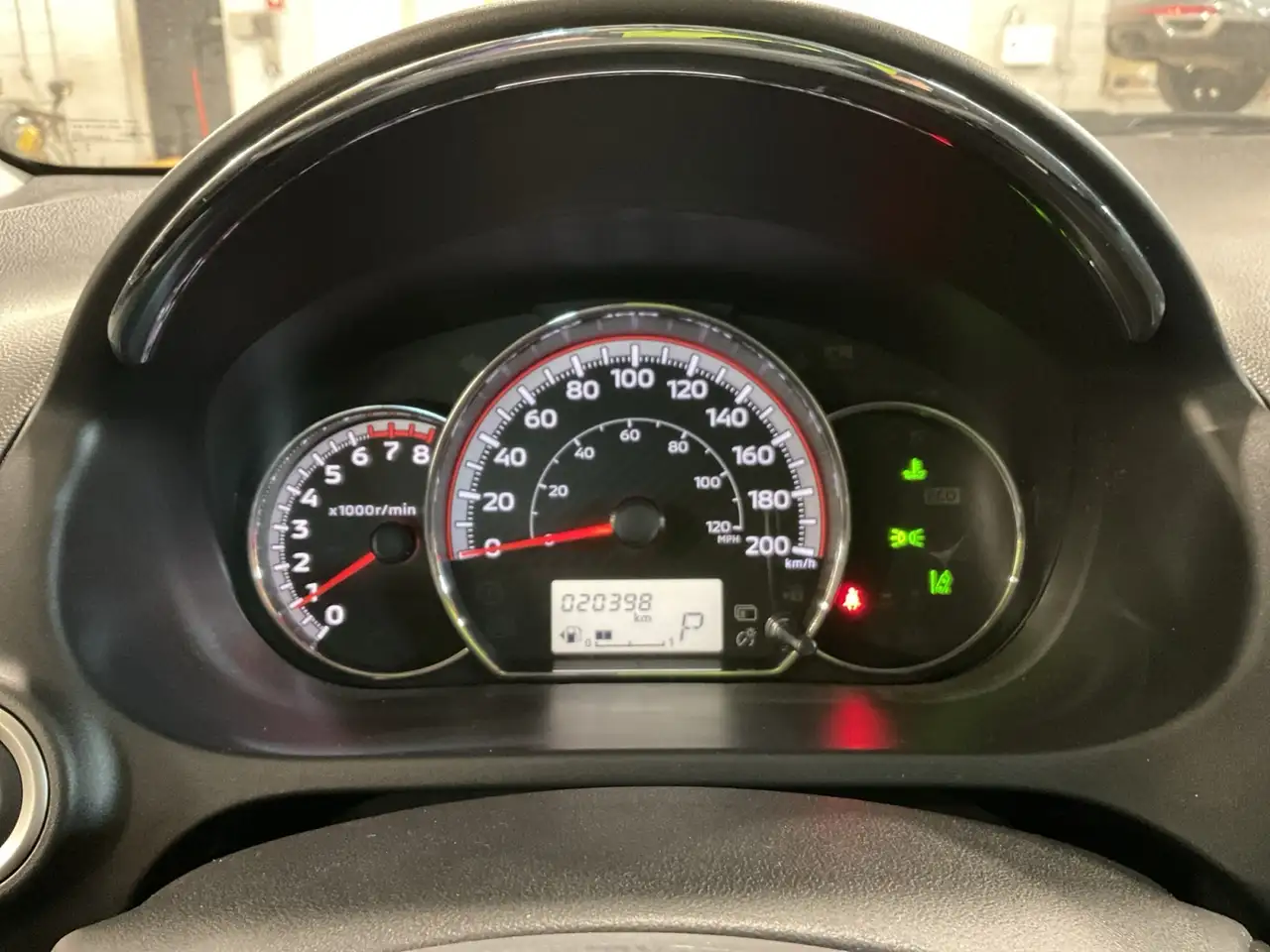 Mitsubishi Mirage снимка Mitsubishi Mirage