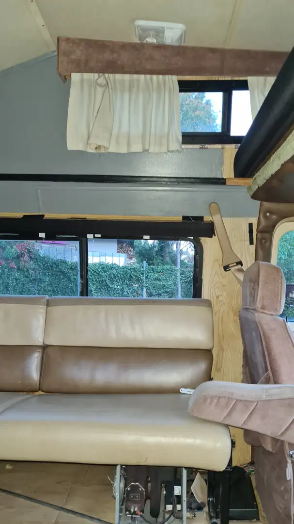 Chevrolet G G20 camper Falcon Beige - 2