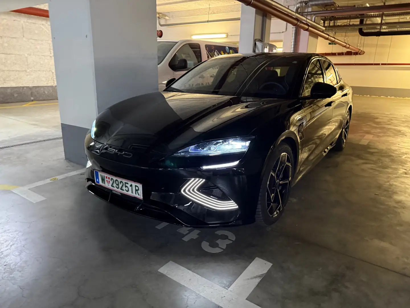 BYD Seal Seal Design 82.5 kWh Design inkl. Ö-Paket u. WR Schwarz - 2