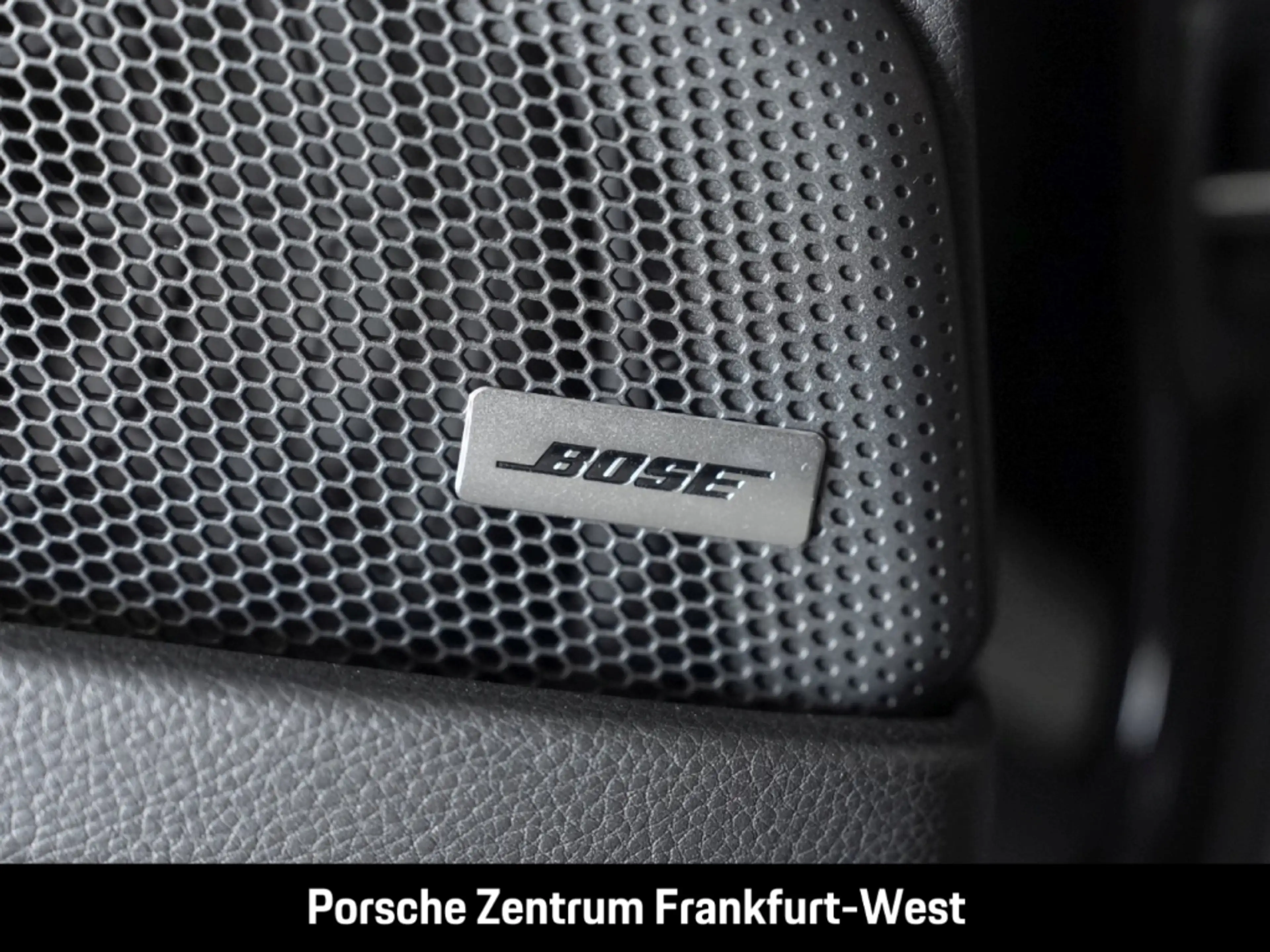 Porsche Panamera 4 E-Hybrid — photo 14